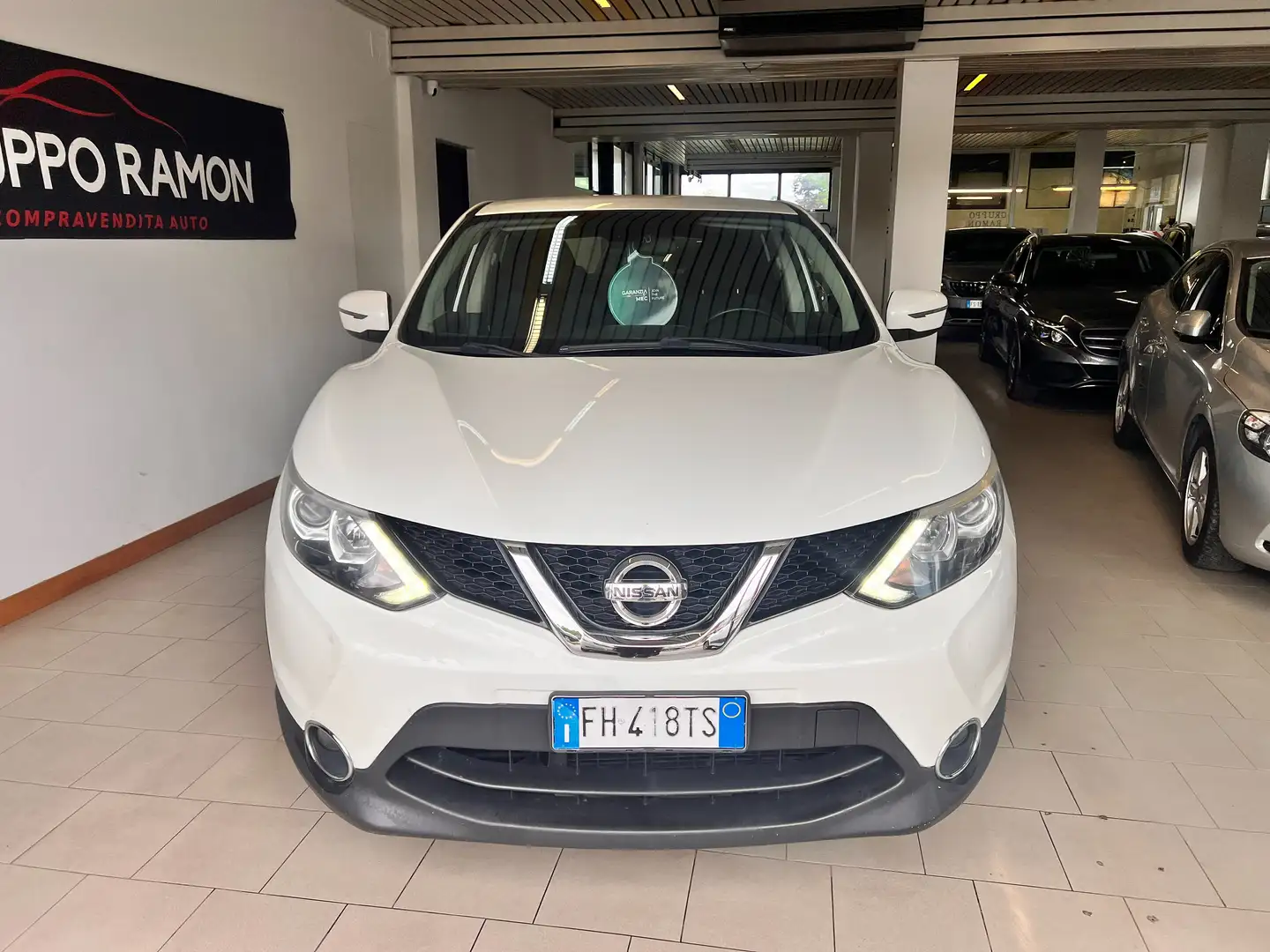 Nissan Qashqai Qashqai 1.5 dci Visia 110cv E6 Bianco - 2