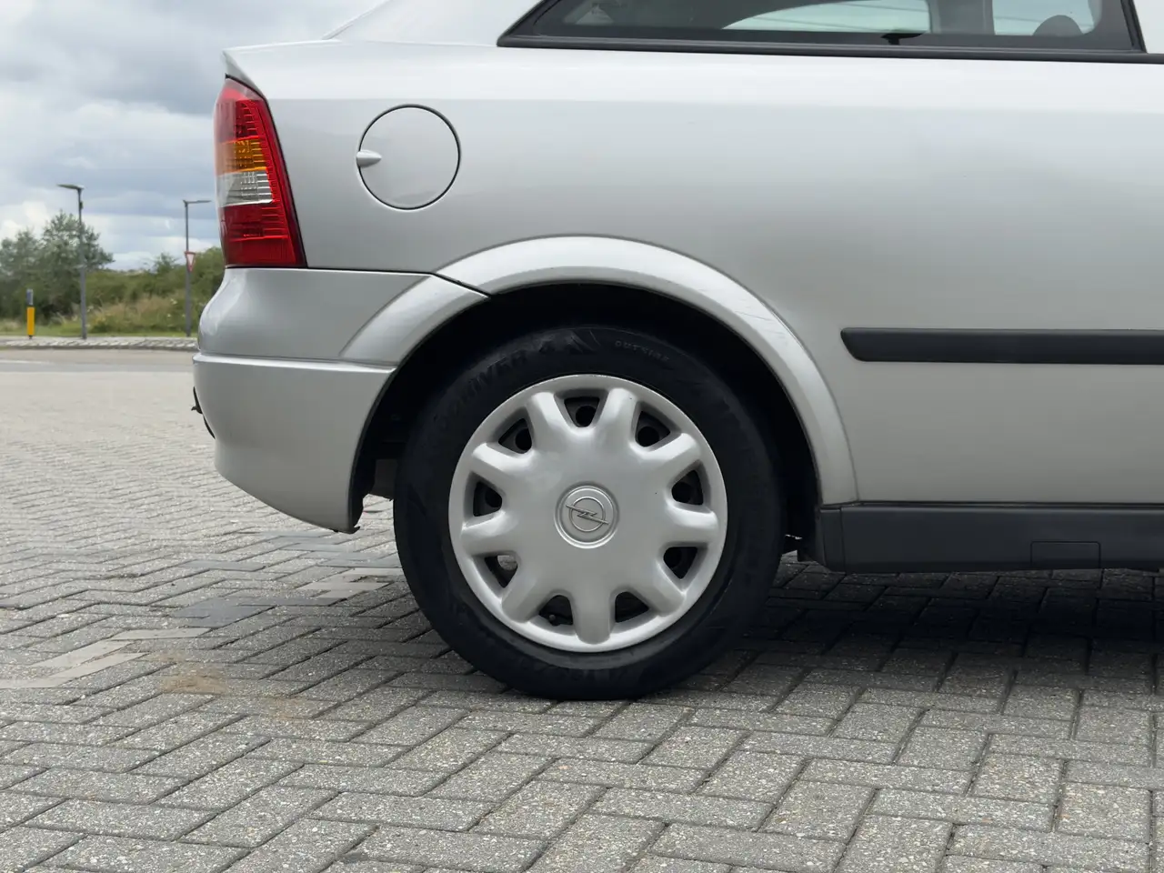 Opel Astra 1.6-16V GL, foto 10