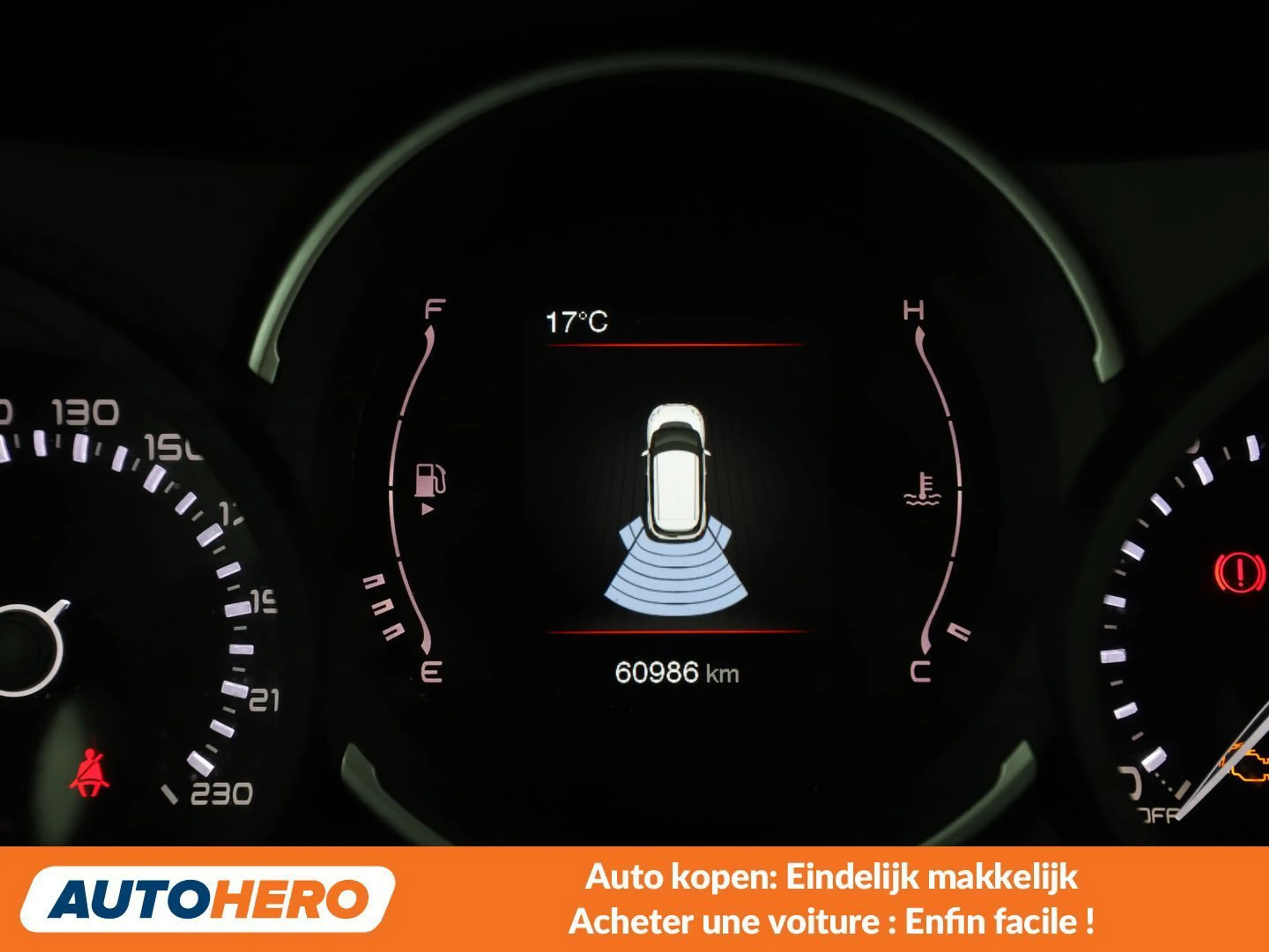 Fiat 500L 1.4 Turbo City Cross — photo 9