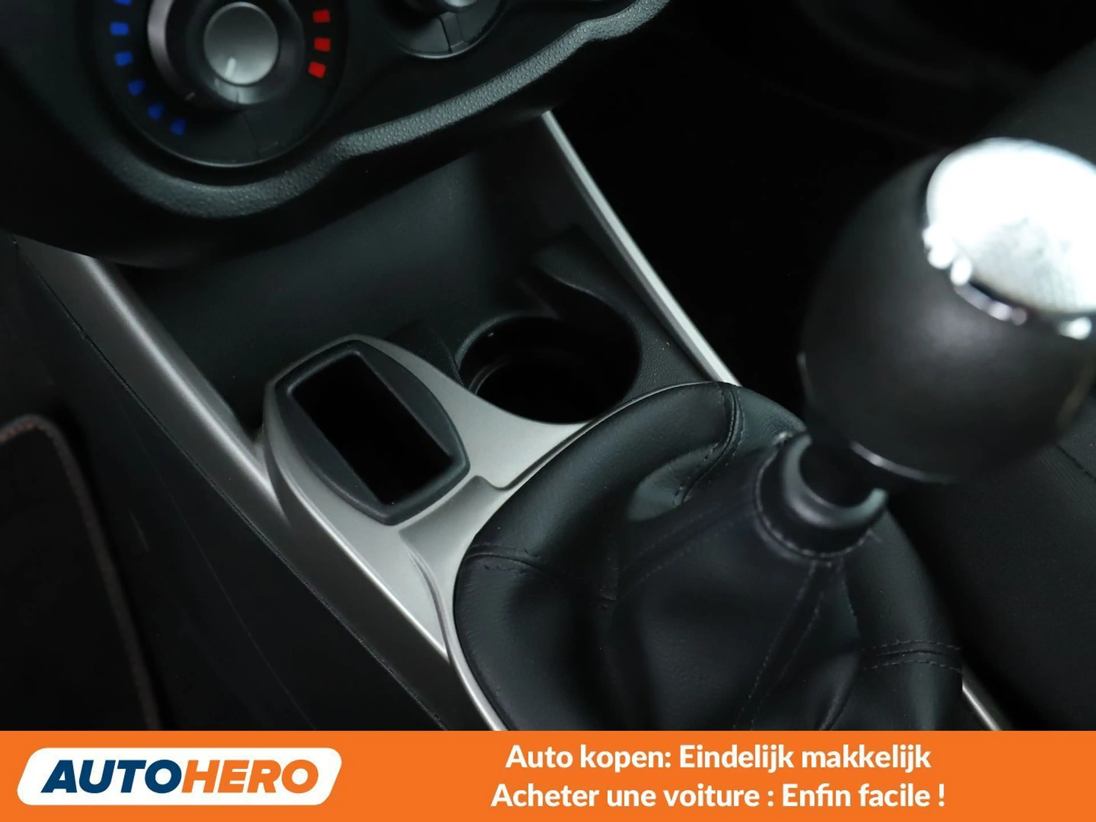 Alfa Romeo MiTo 1.4 Impression — photo 10