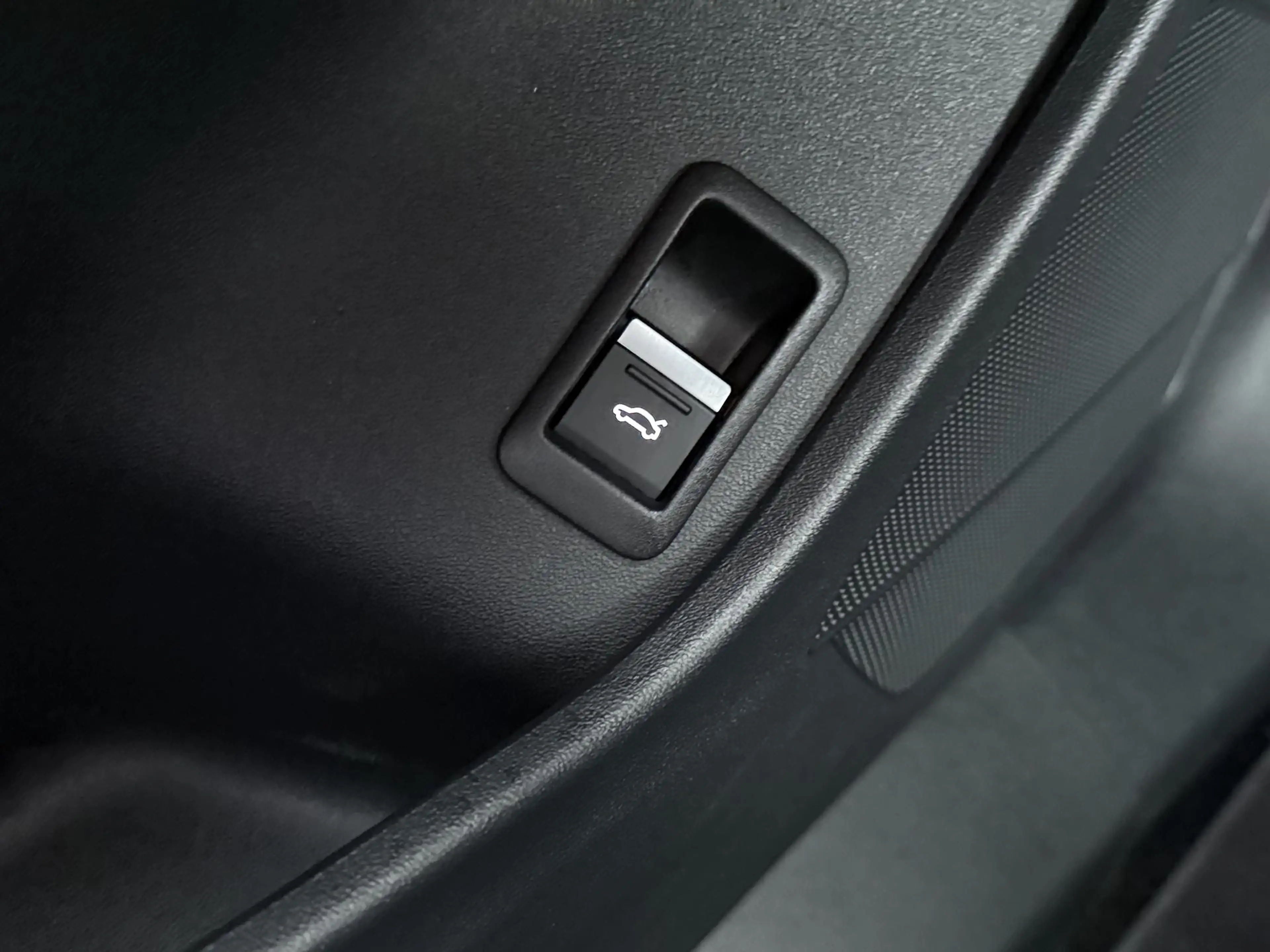 Audi Q4 e-tron 40 Launch edition Advanced 77 kWh | SoH 88% | Warm — photo 14