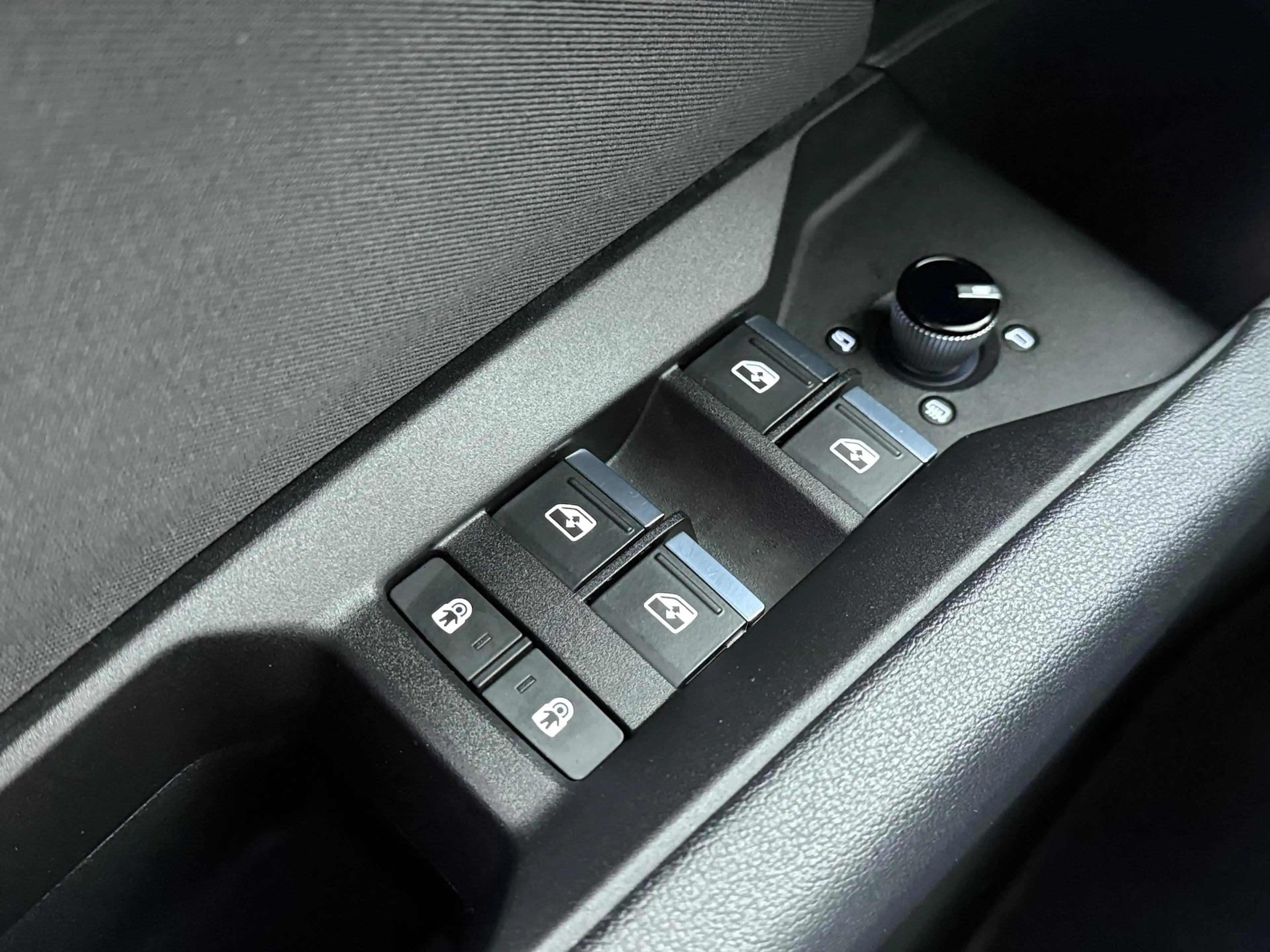 Audi Q4 e-tron 40 Launch edition Advanced 77 kWh | SoH 88% | Warm — photo 13