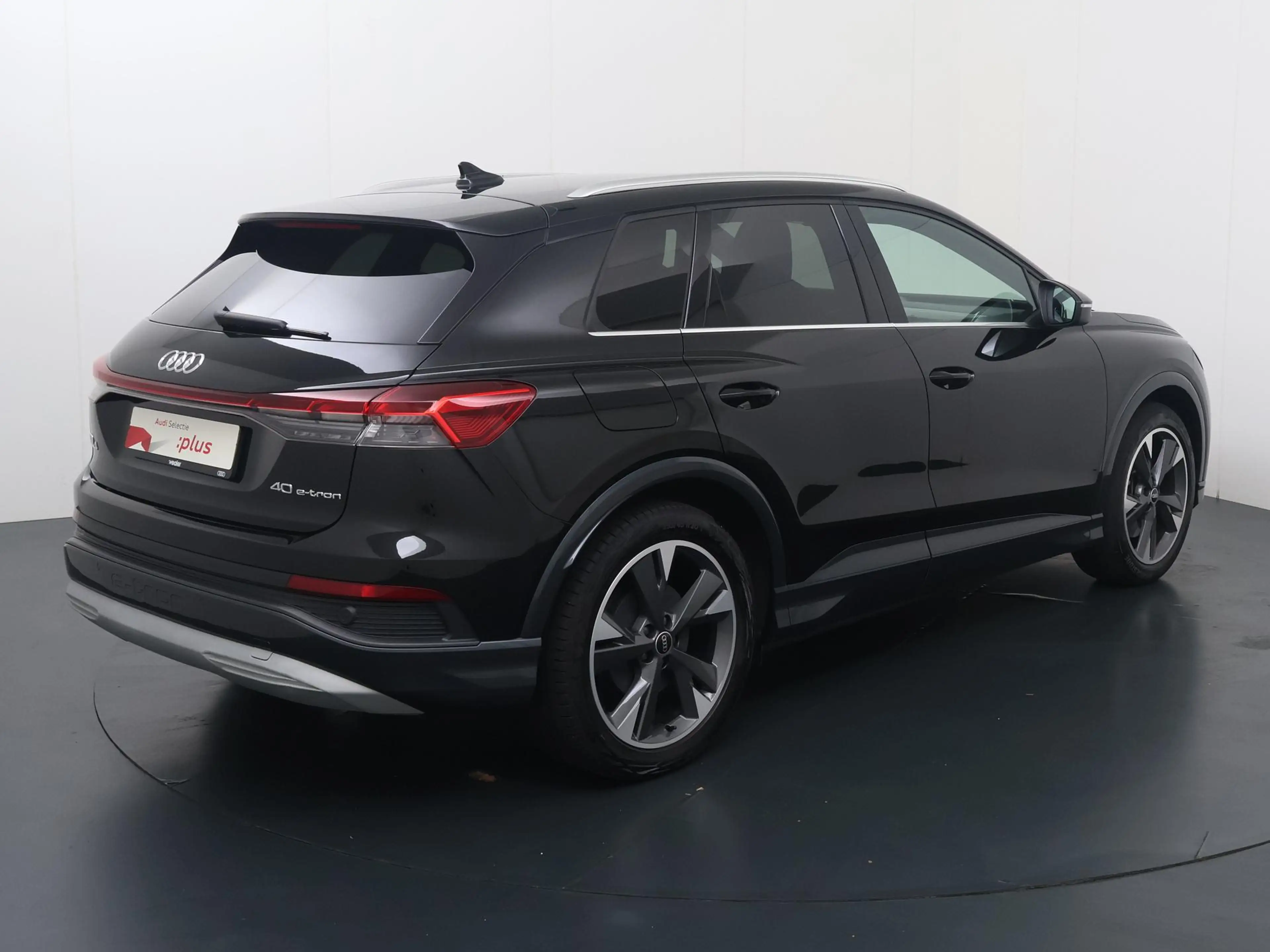 Audi Q4 e-tron 40 Launch edition Advanced 77 kWh | SoH 88% | Warm — photo 5