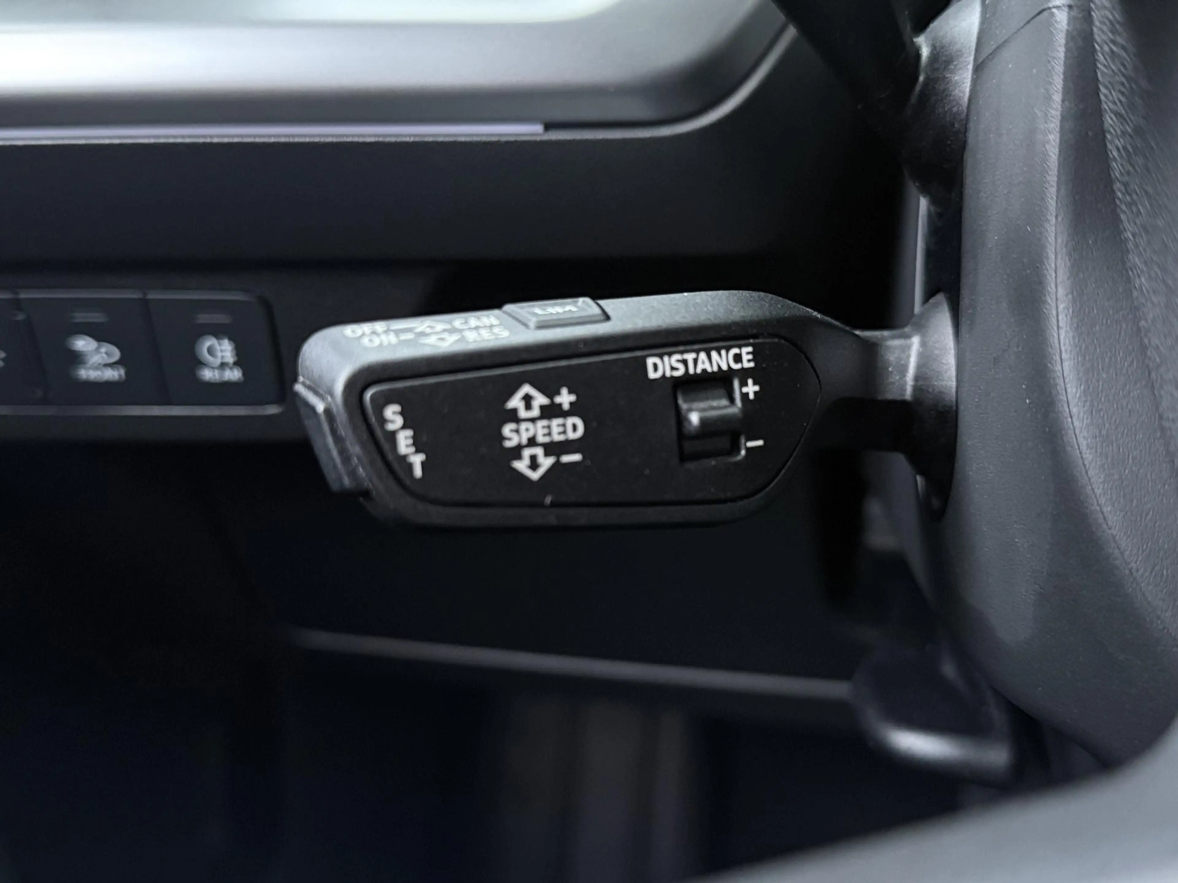 Audi Q4 e-tron 40 Launch edition Advanced 77 kWh | SoH 88% | Warm — photo 11