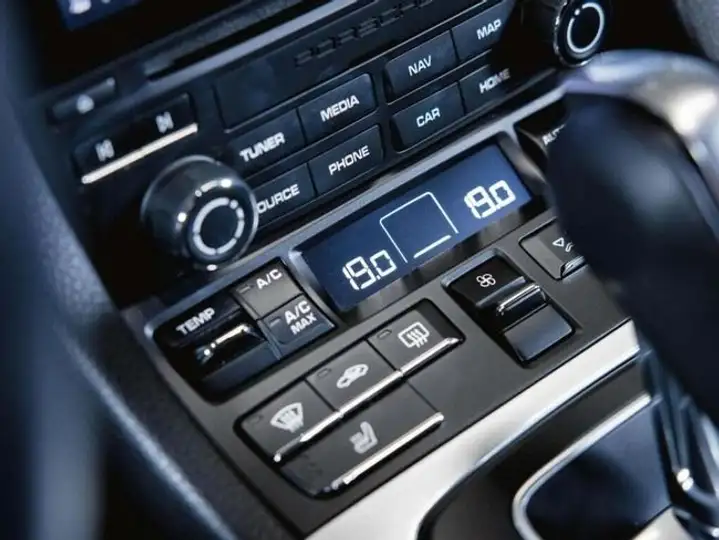 Porsche Cayman 2023, foto 28