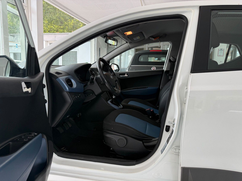 Hyundai i10 Style — photo 4