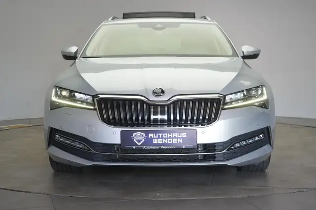 Skoda Superb view 2