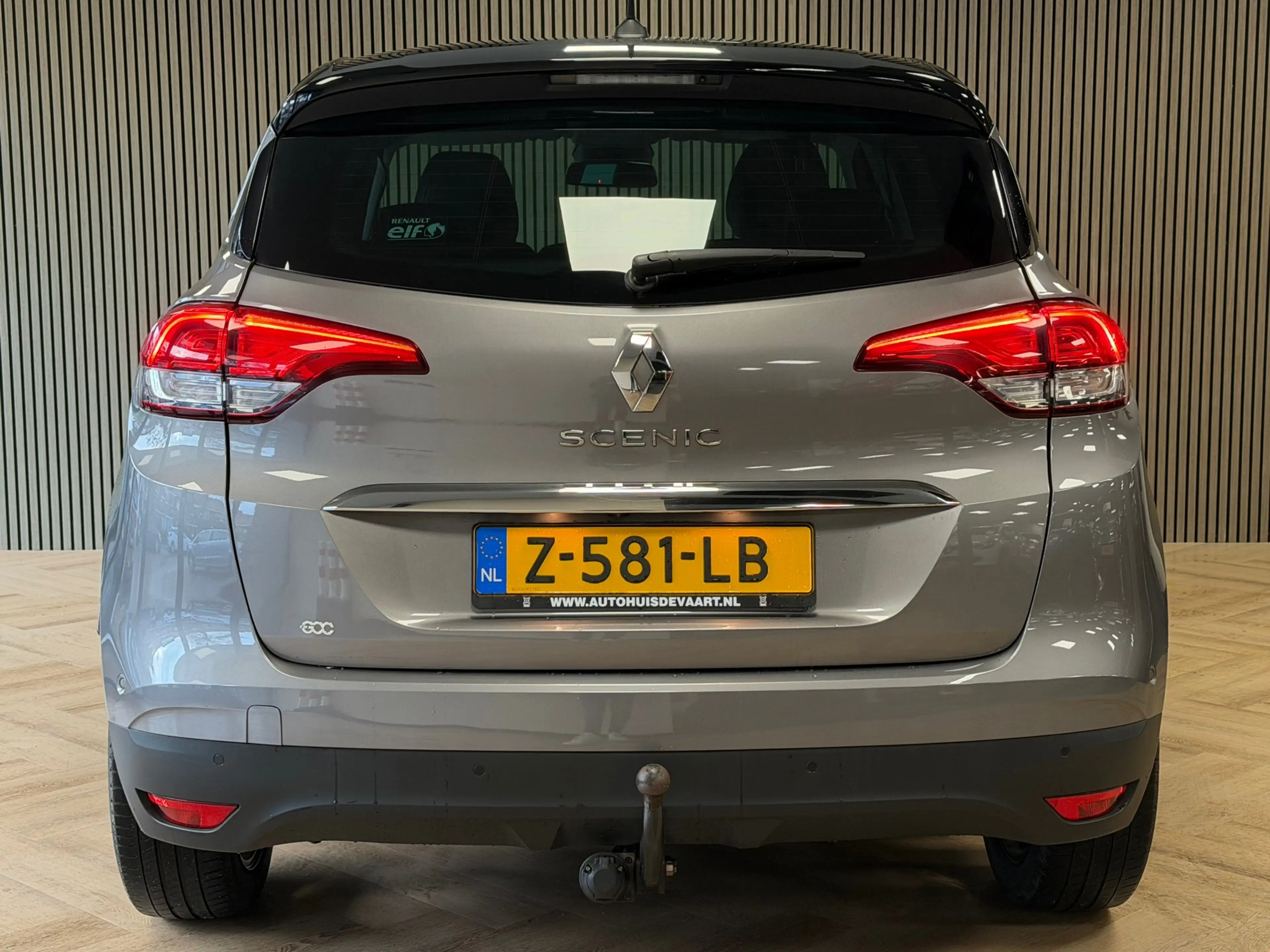 Renault Scenic 1.3 TCe Bose AUT. AIRCO PDC CAMERA NAVIGATIE CRUIS — photo 5