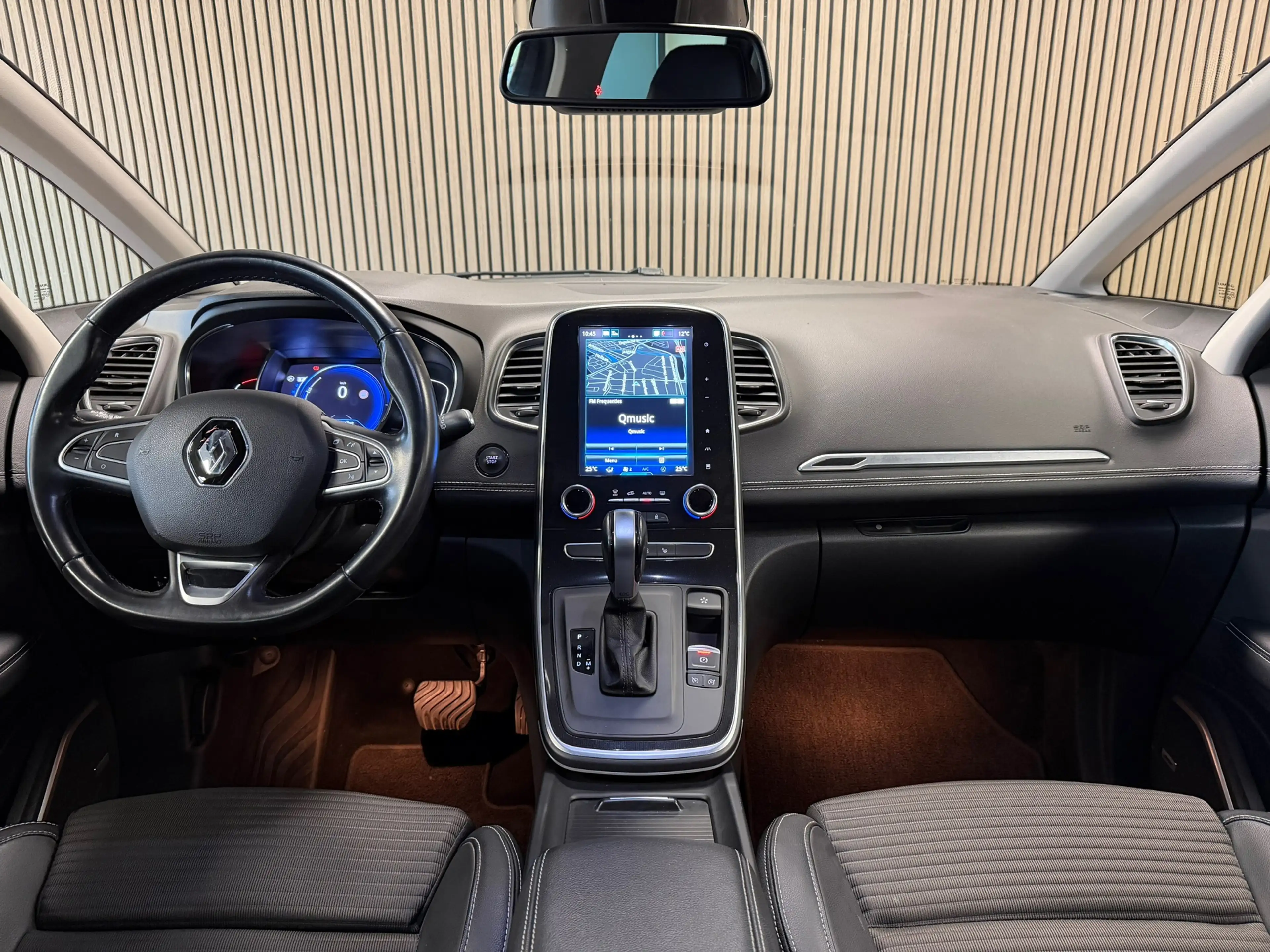 Renault Scenic 1.3 TCe Bose AUT. AIRCO PDC CAMERA NAVIGATIE CRUIS — photo 12