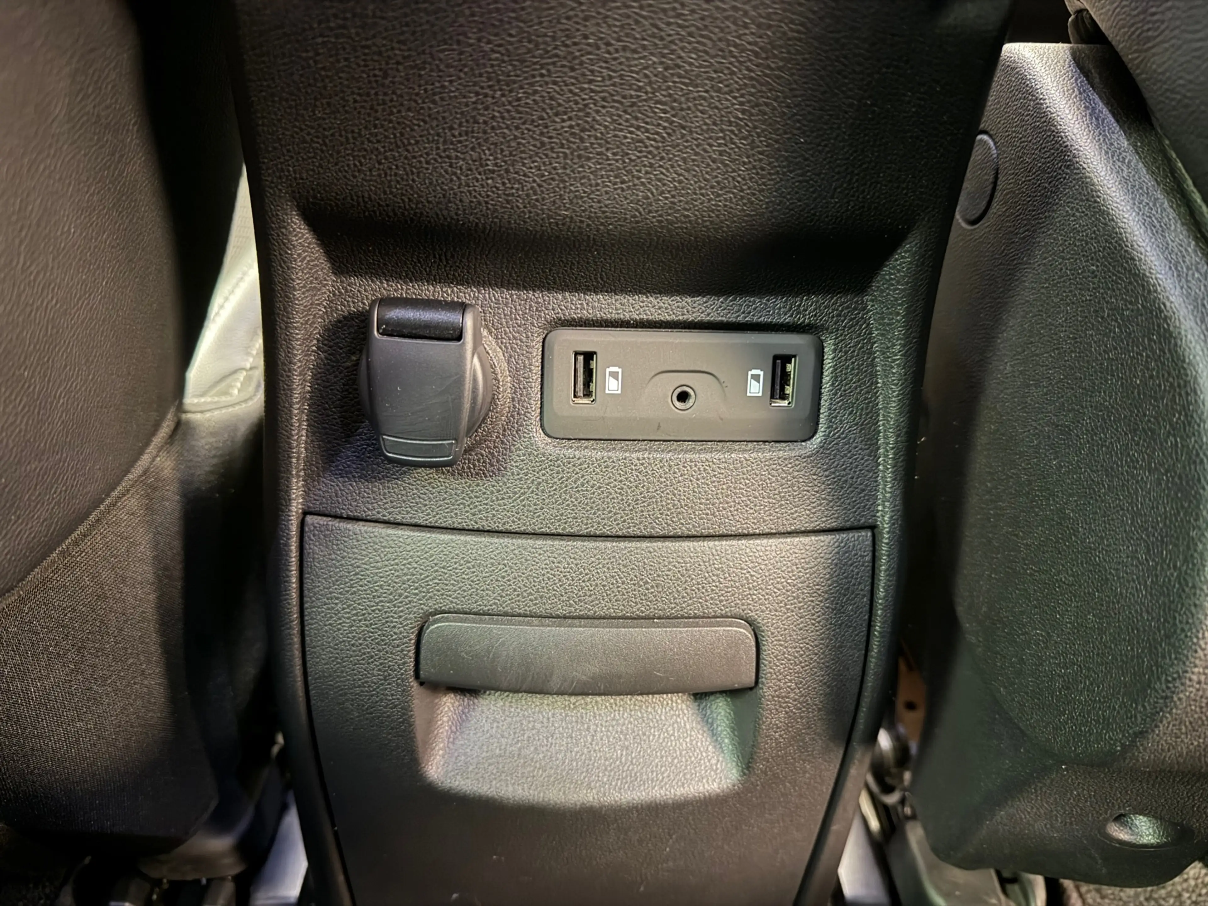 Renault Scenic 1.3 TCe Bose AUT. AIRCO PDC CAMERA NAVIGATIE CRUIS — photo 11