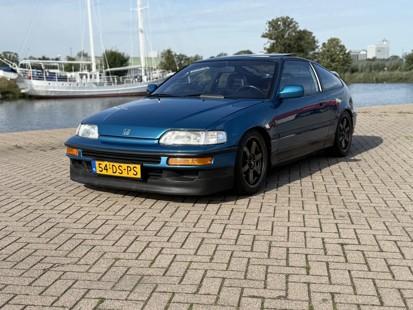Honda CRX 1.6i-16 VT - 1
