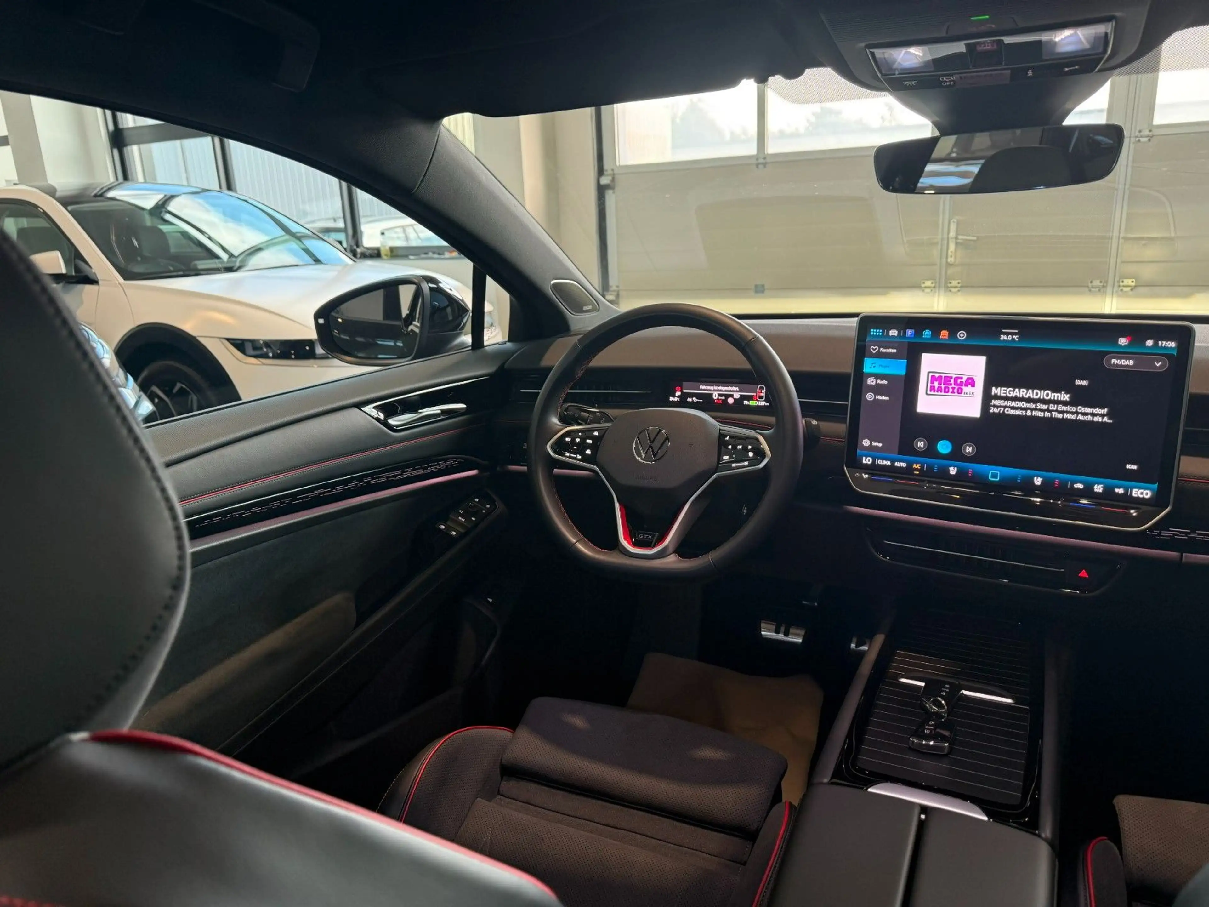 Volkswagen ID.7 Tourer GTX  DCC/WP/PANO/HUD/H&K — photo 10