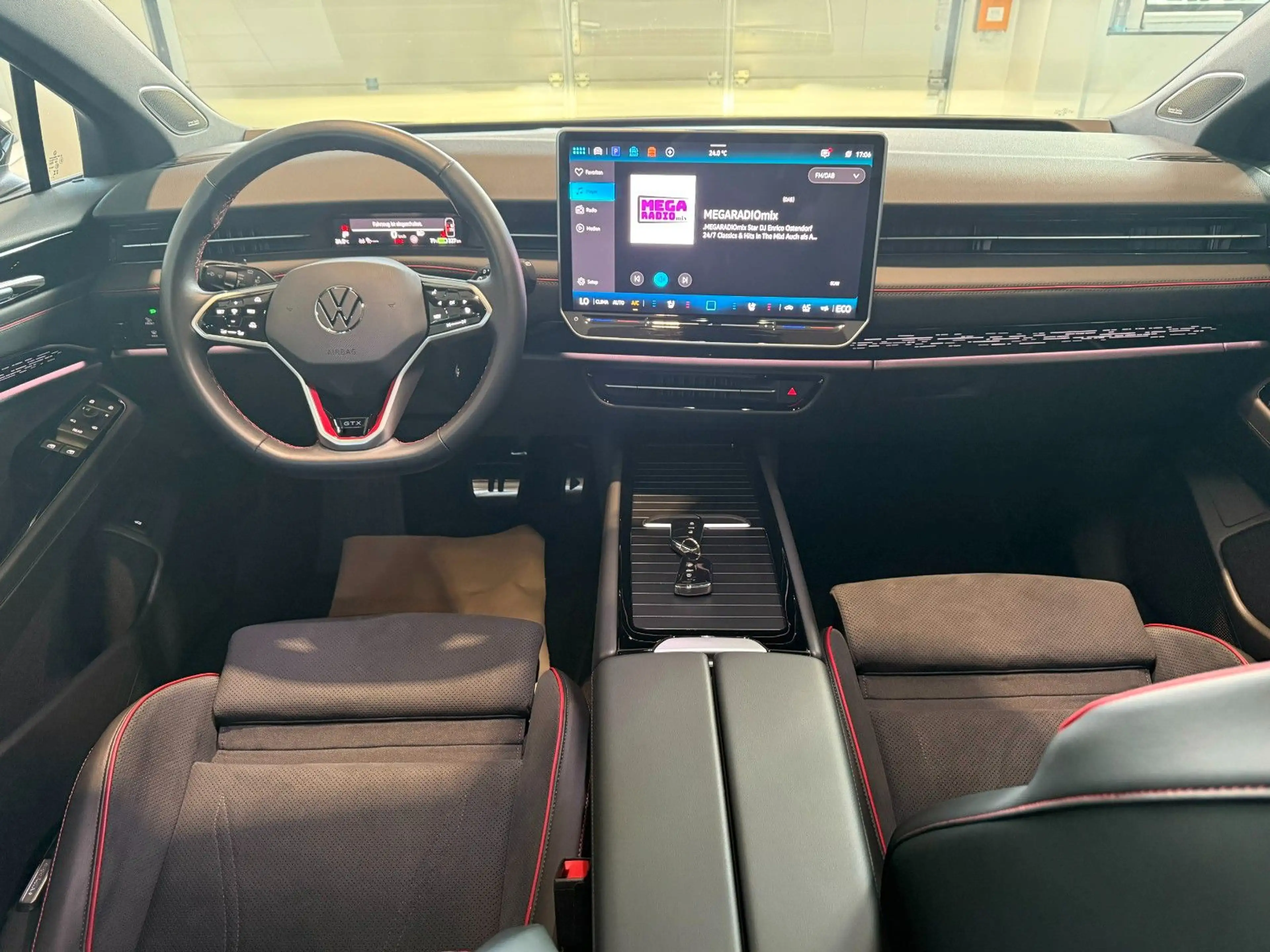 Volkswagen ID.7 Tourer GTX  DCC/WP/PANO/HUD/H&K — photo 9