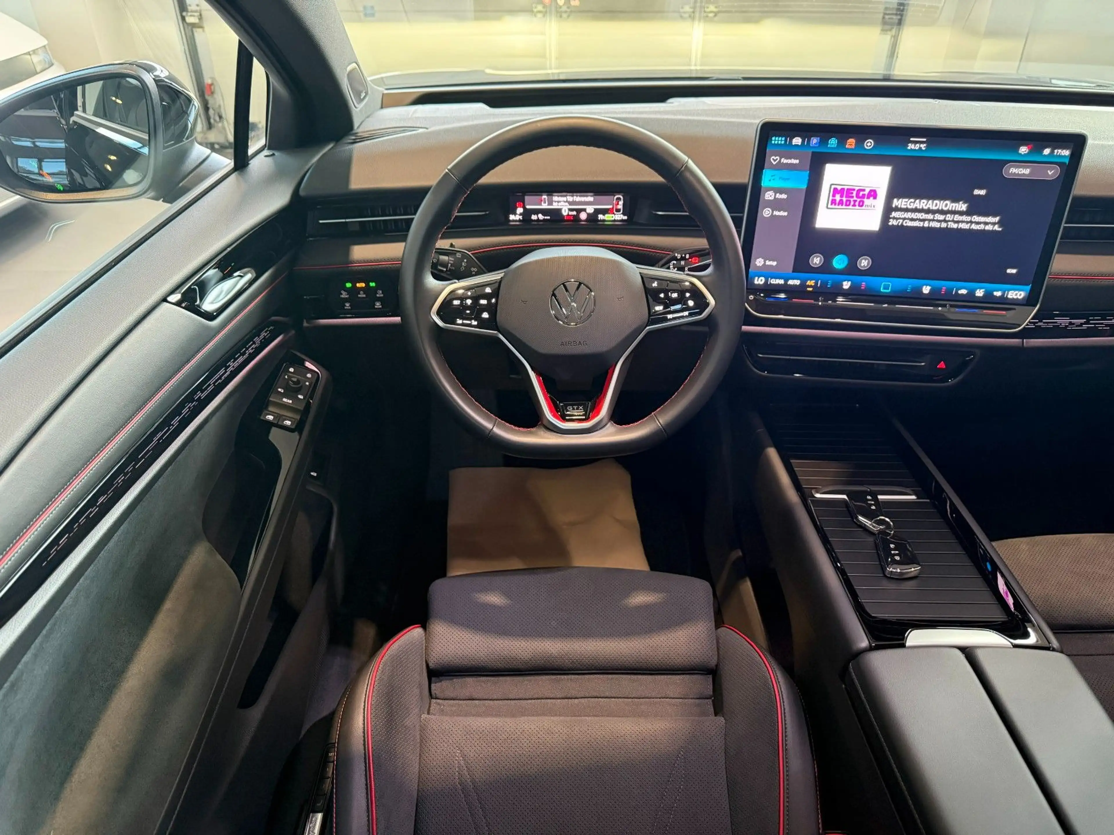 Volkswagen ID.7 Tourer GTX  DCC/WP/PANO/HUD/H&K — photo 8