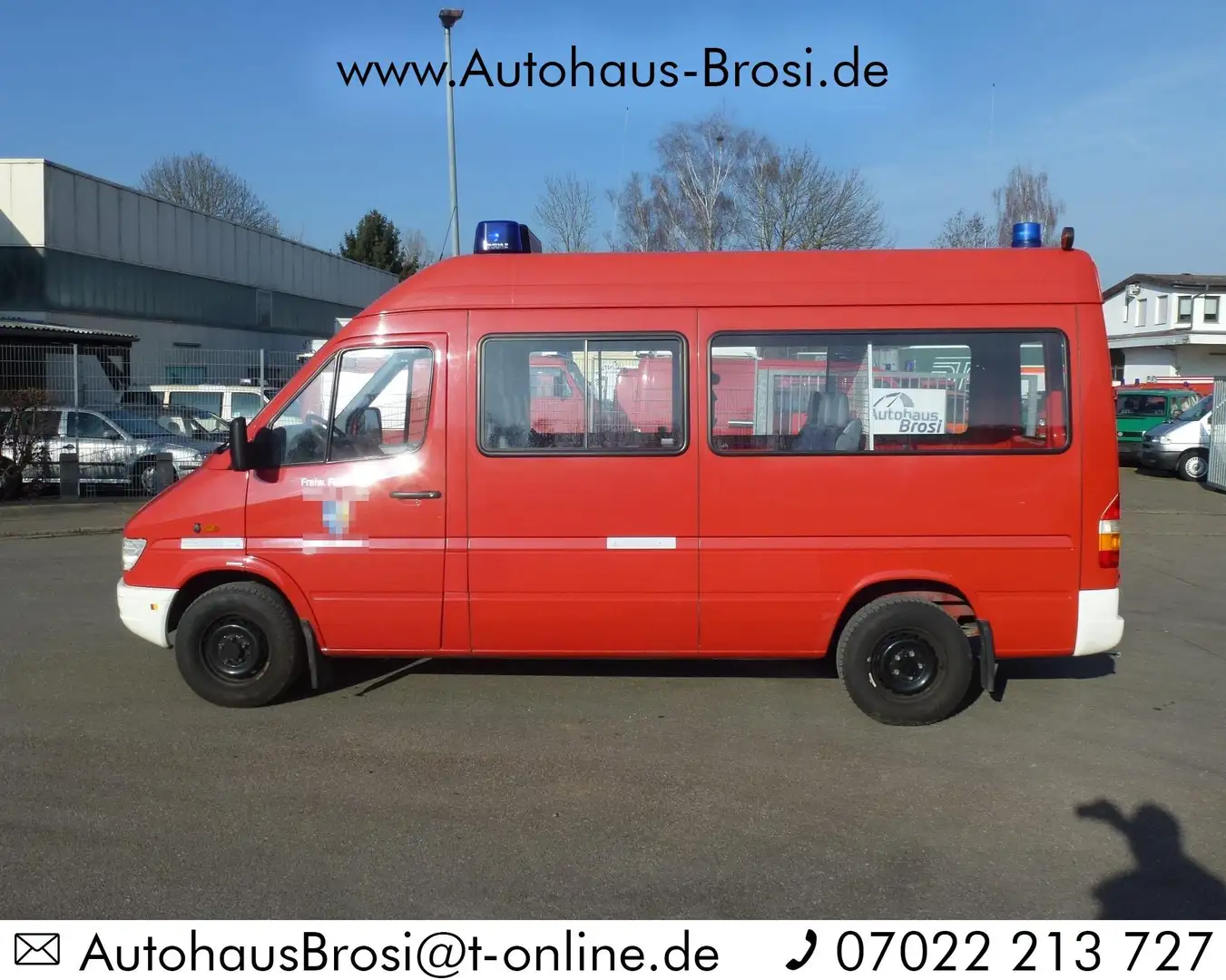 Mercedes-Benz Sprinter 312 D Kombi lang hoch, 8 Sitze, 1.Hand, Garantie Rot - 2