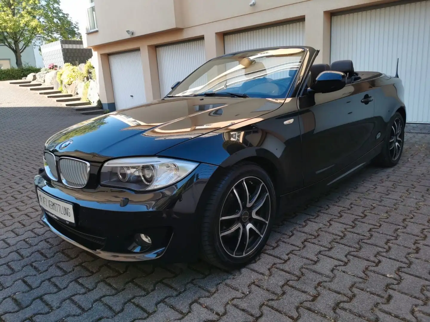 BMW 118 i Cabrio/Limited Edition/Xenon/Leder/AHK Schwarz - 1