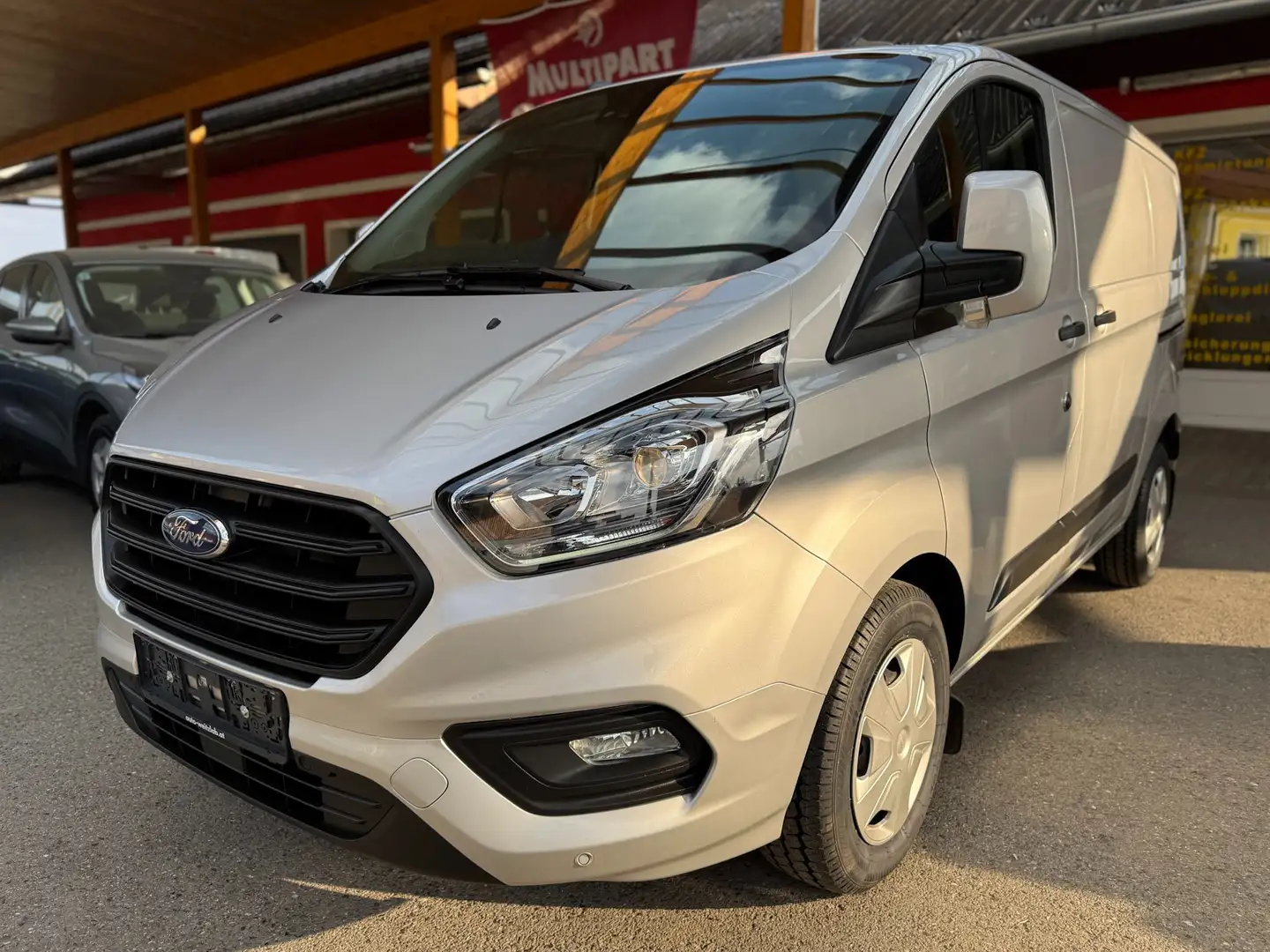 Ford Transit Custom Kasten 2,0 TDCi L1H1 340 Trend *Autom. *2Schiebet* Silber - 1