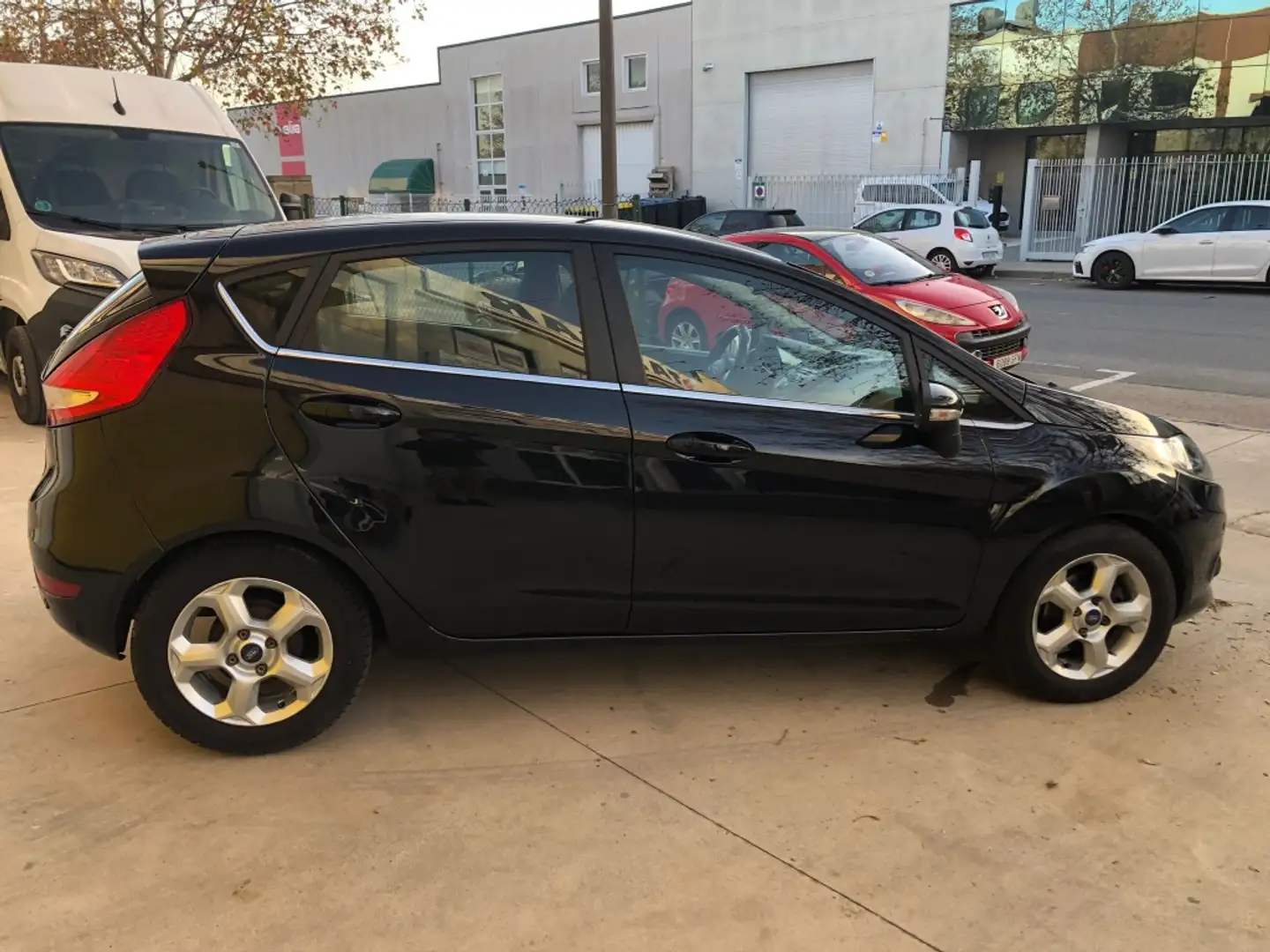 Ford Fiesta 1.6TDCi Econetic Schwarz - 2
