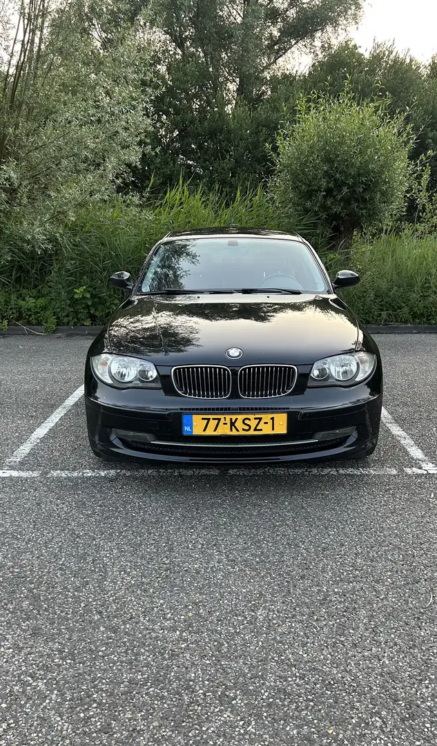 BMW 116 116i Corporate Zwart - 1