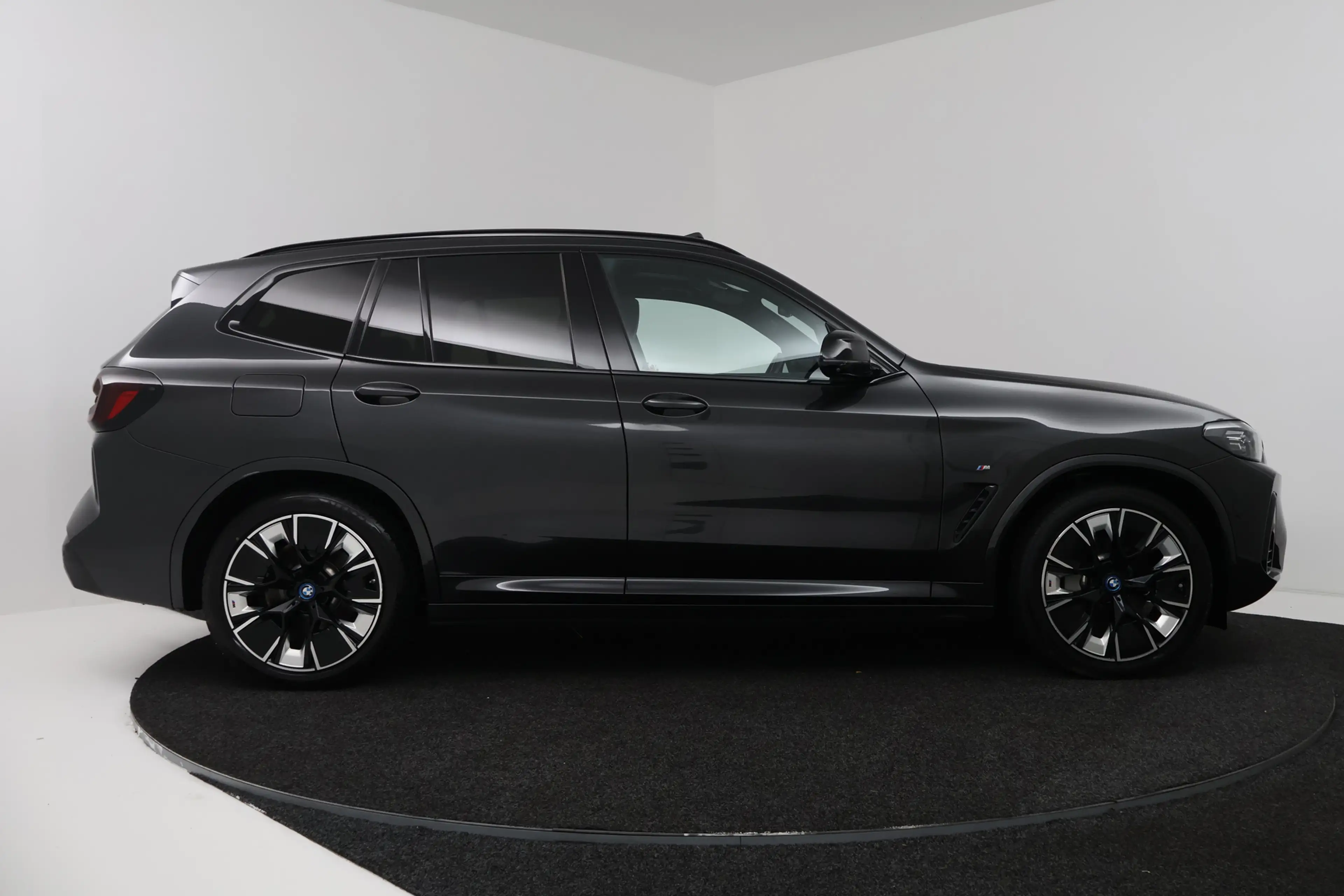BMW iX3 High Executive 80 kWh (SOH 98%, PANORAMADAK, TREKH — photo 15