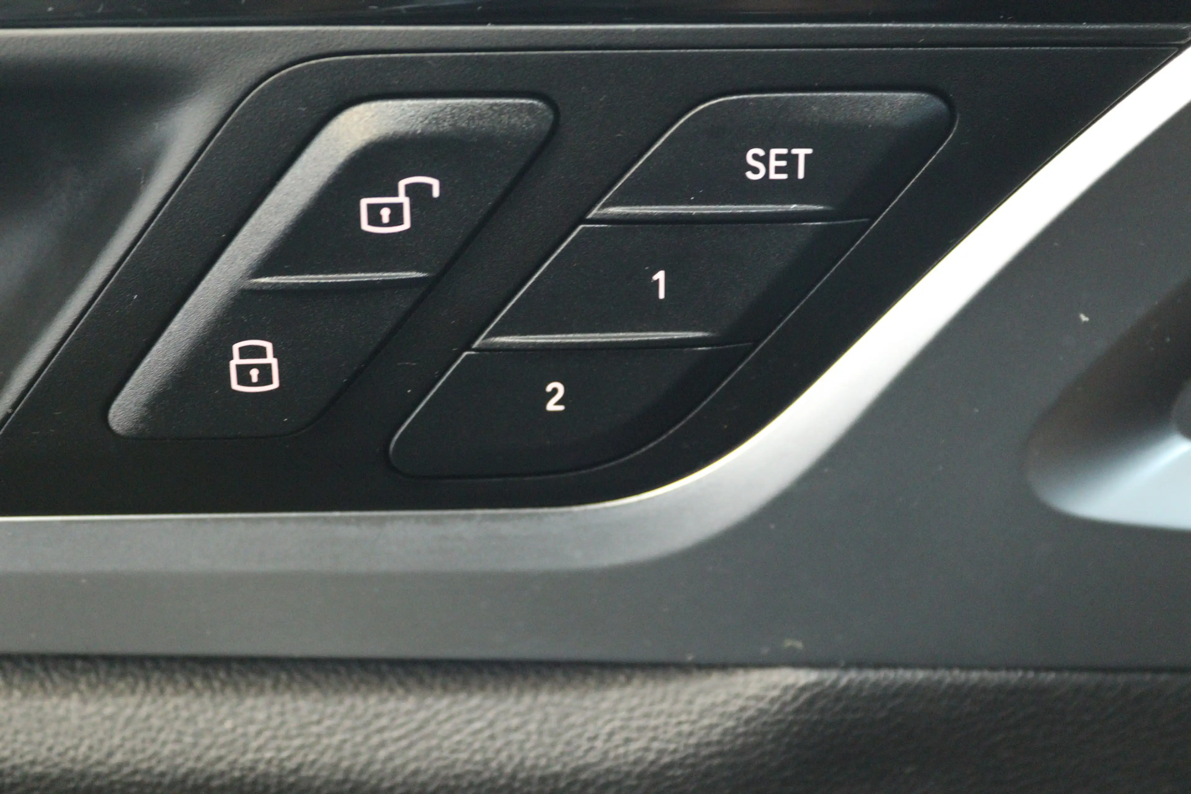 BMW iX3 High Executive 80 kWh (SOH 98%, PANORAMADAK, TREKH — photo 7
