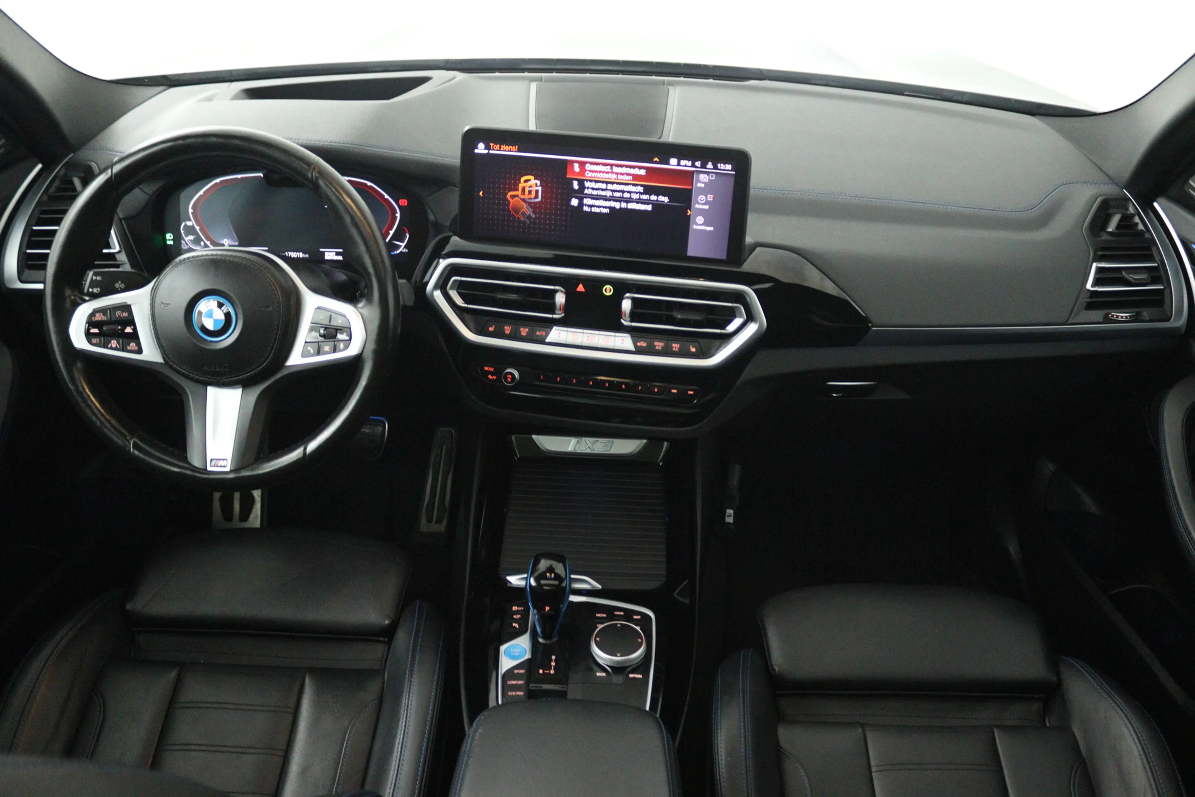 BMW iX3 High Executive 80 kWh (SOH 98%, PANORAMADAK, TREKH — photo 4