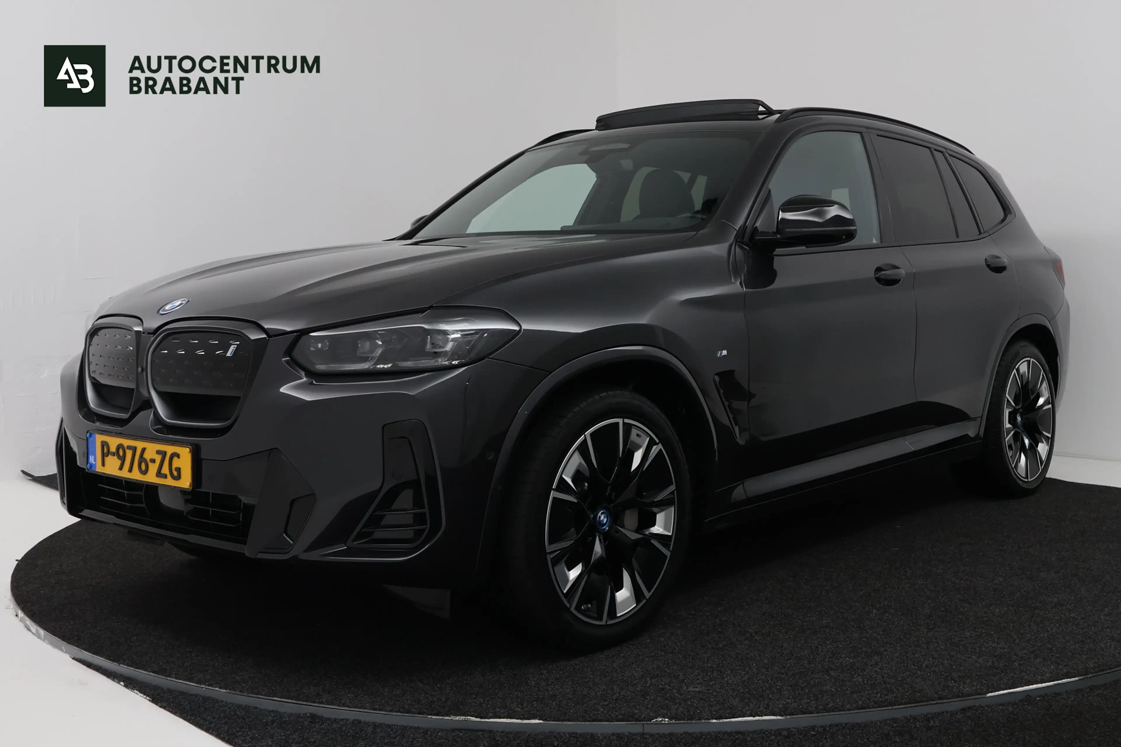 BMW iX3 High Executive 80 kWh (SOH 98%, PANORAMADAK, TREKH