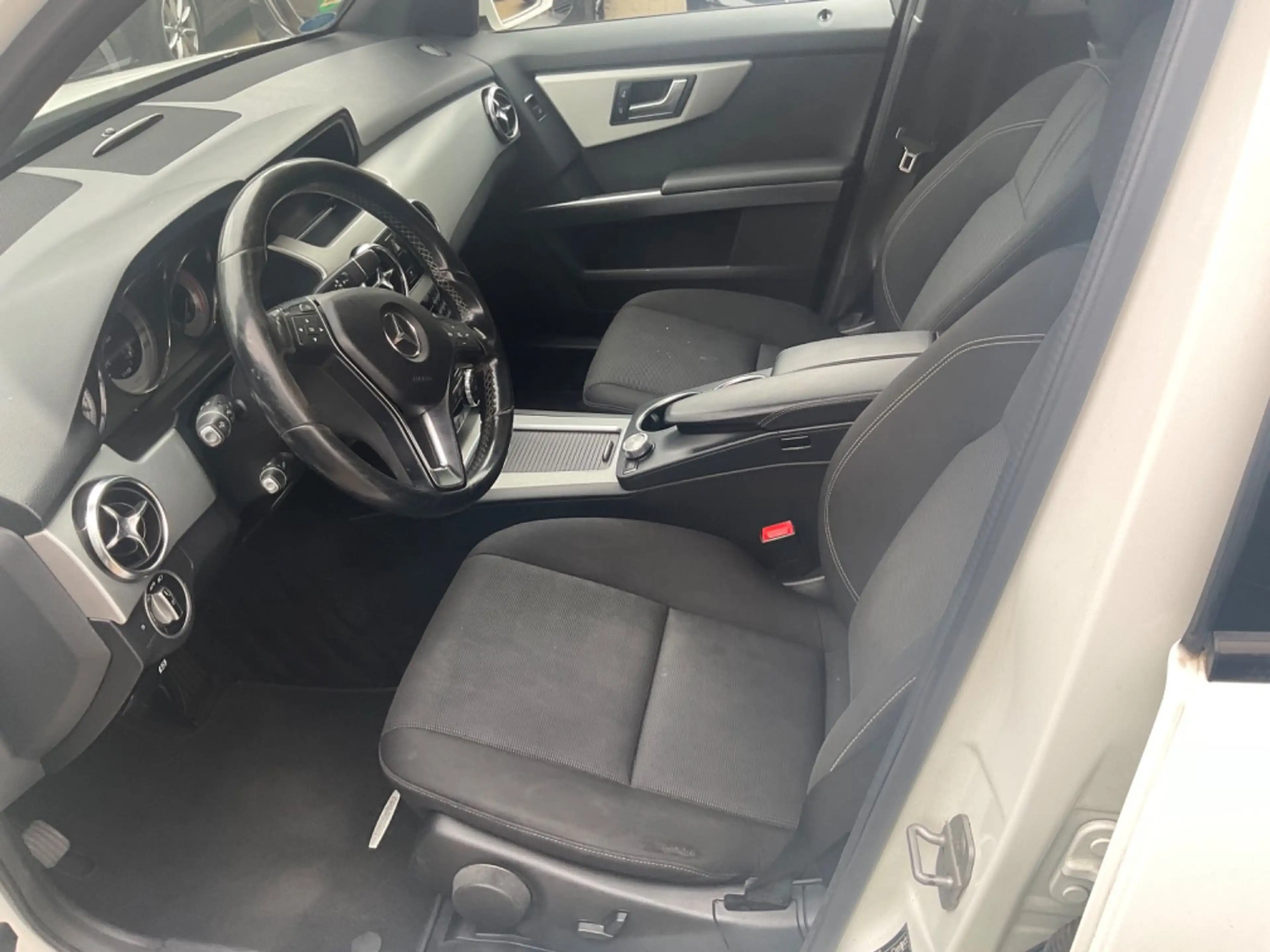 Mercedes-Benz GLK 250 BlueTec 4Matic TÜV 05.2027 — photo 12