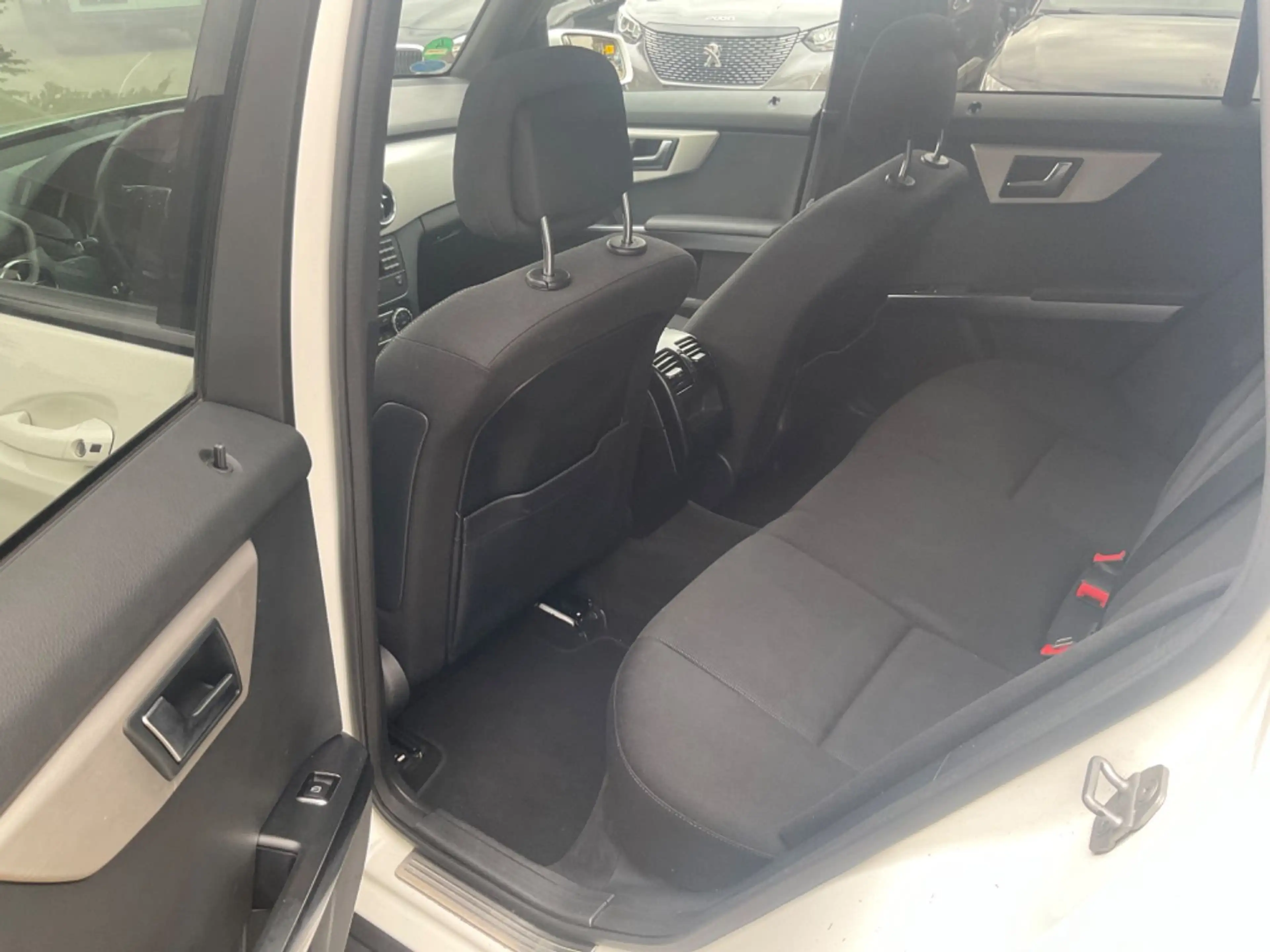 Mercedes-Benz GLK 250 BlueTec 4Matic TÜV 05.2027 — photo 14