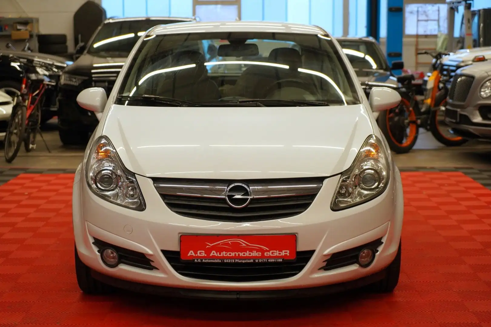 Opel Corsa D 1.2 Innovation "110 Jahre" Weiß - 2