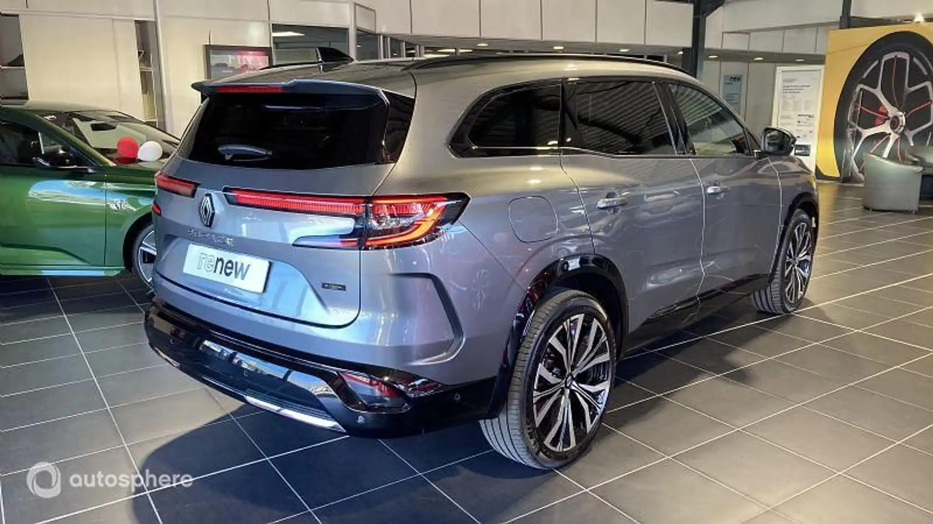 Renault Espace 1.2 E-Tech full hybrid 200ch Iconic - 2