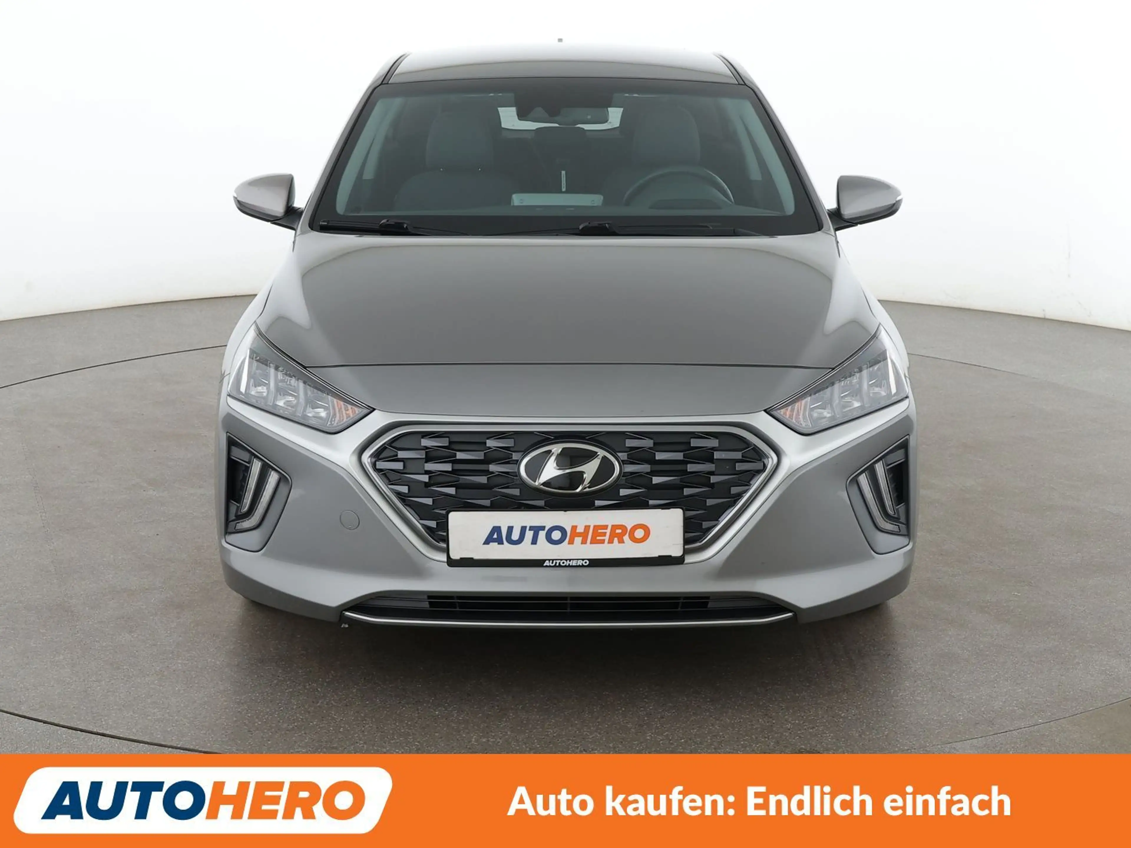 Hyundai IONIQ 1.6 Hybrid Style Aut.*NAVI*LED*TEMPO*PDC*SHZ* — photo 9