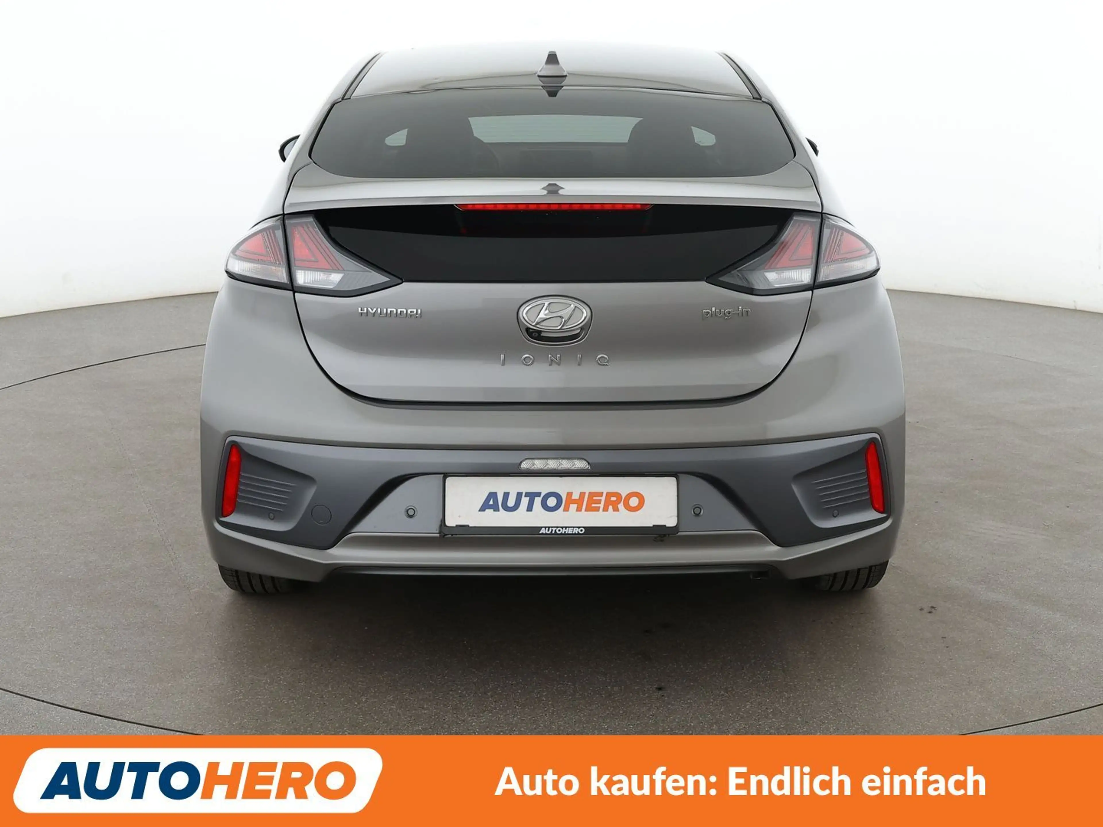 Hyundai IONIQ 1.6 Hybrid Style Aut.*NAVI*LED*TEMPO*PDC*SHZ* — photo 5