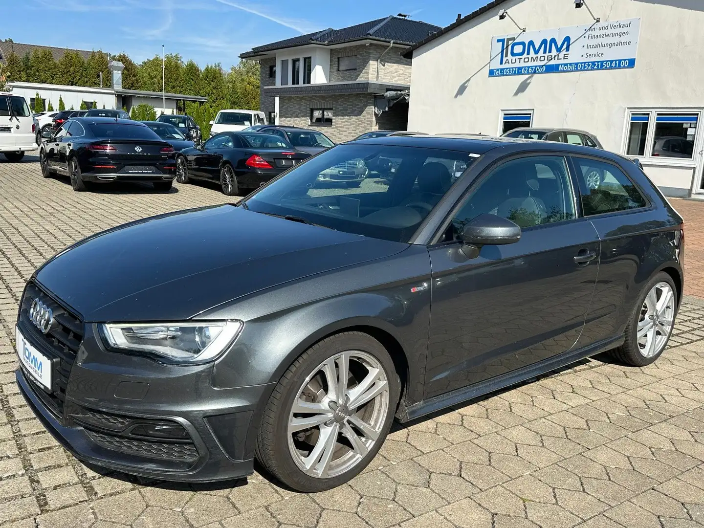 Audi A3 1.8 TFSI  S line Sportpaket / PANORAMA Grau - 1