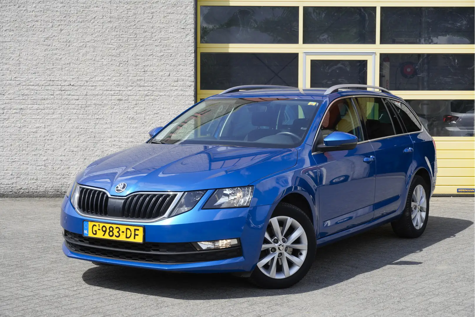 Skoda Octavia Combi 1.5 TSI 150PK! Ambition Business BJ2019 Lmv Blauw - 1