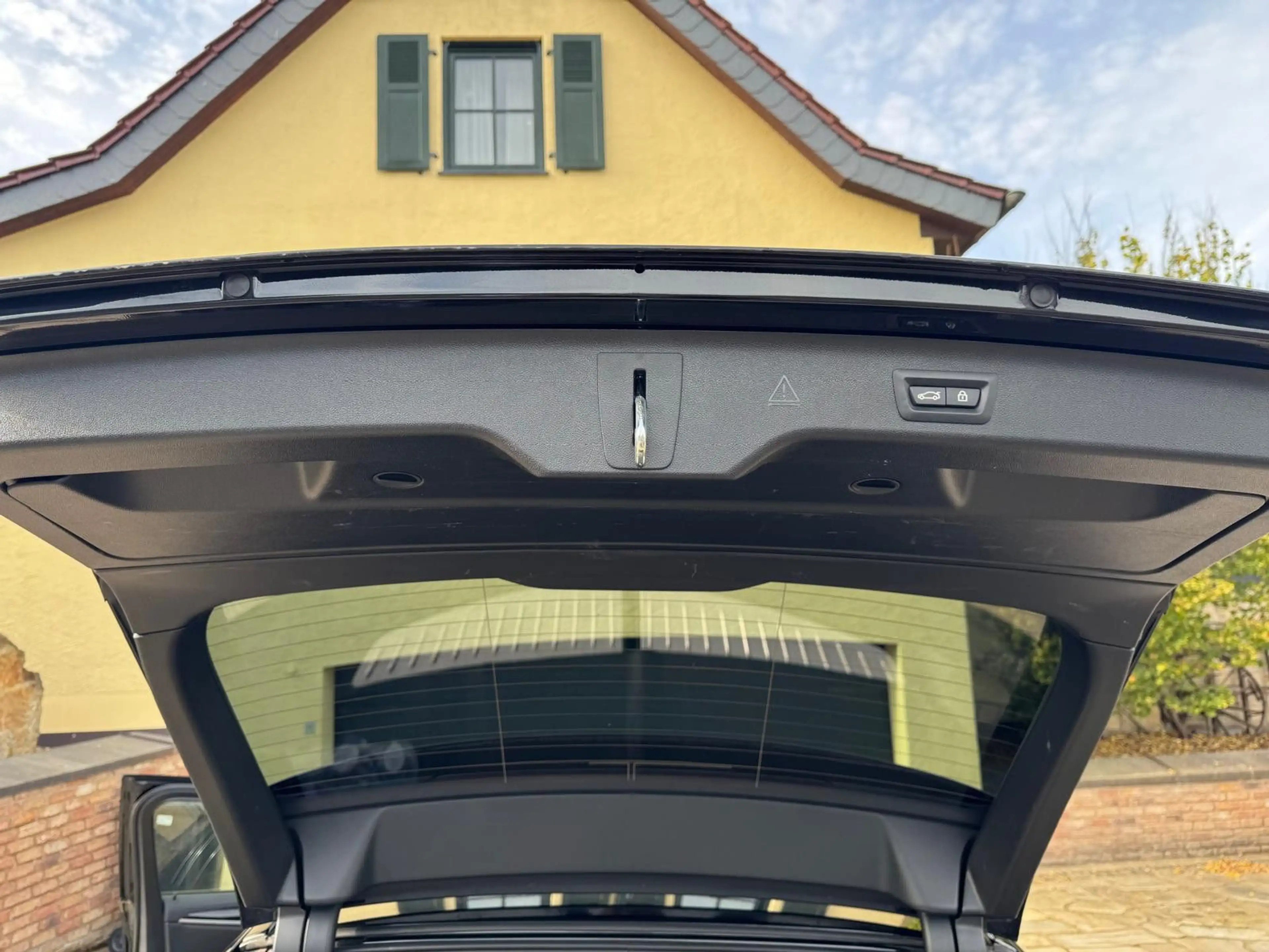 BMW 530 d xDrive Tourings Sport Line, Panoramadach, — photo 10