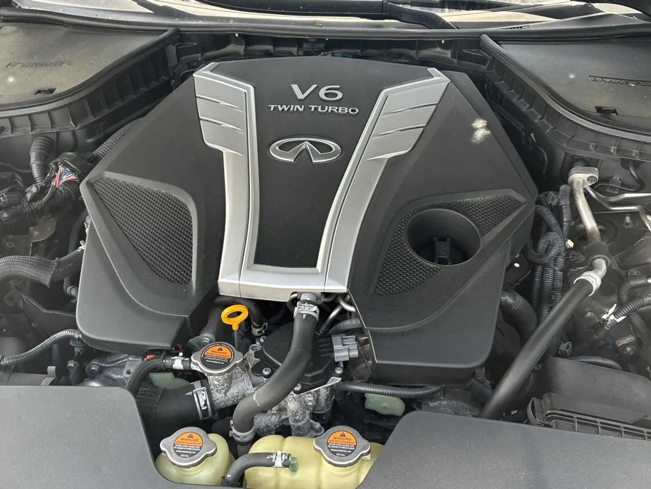 Infiniti Q50 снимка Infiniti Q50