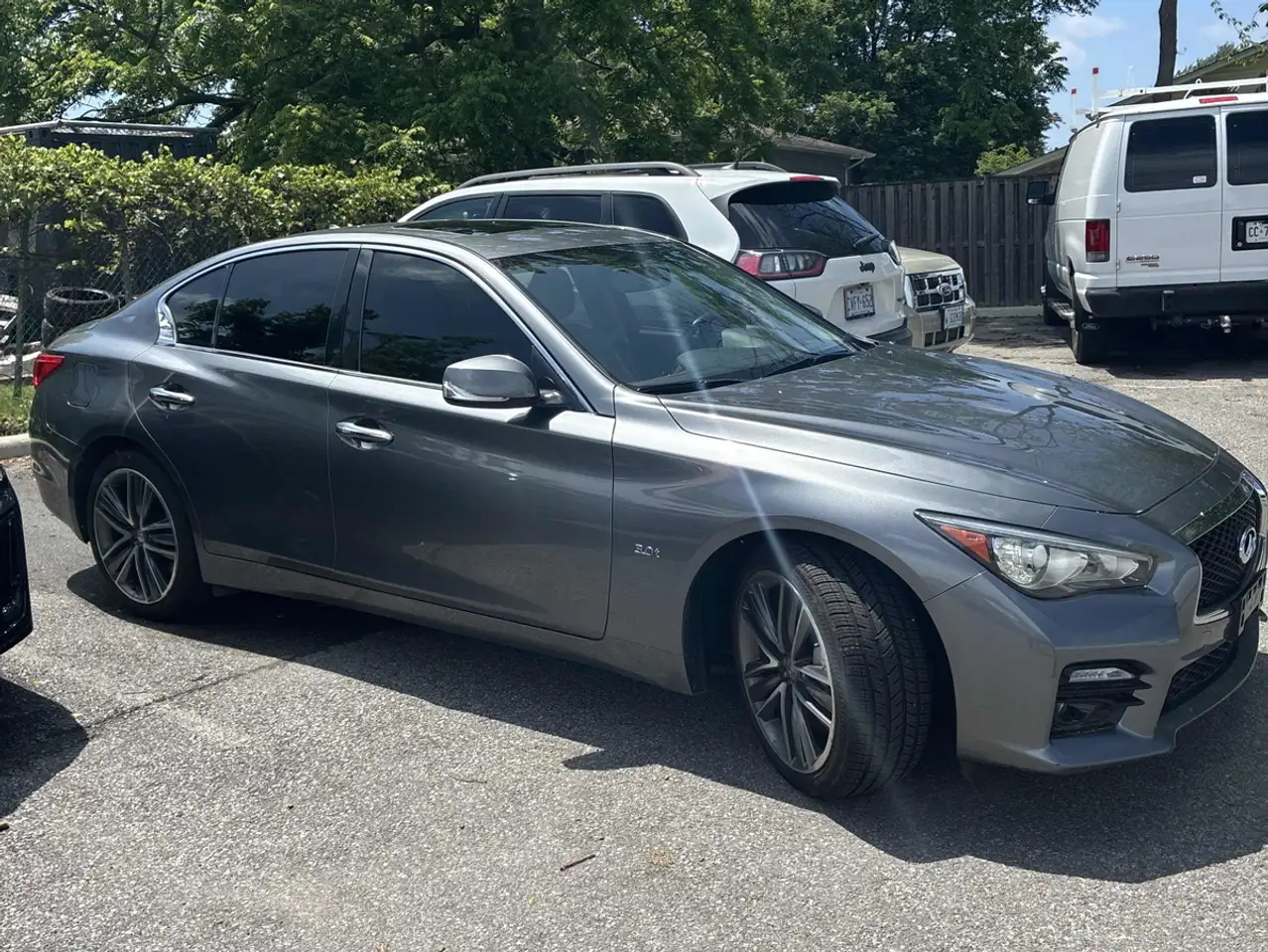 Infiniti Q50 снимка Infiniti Q50