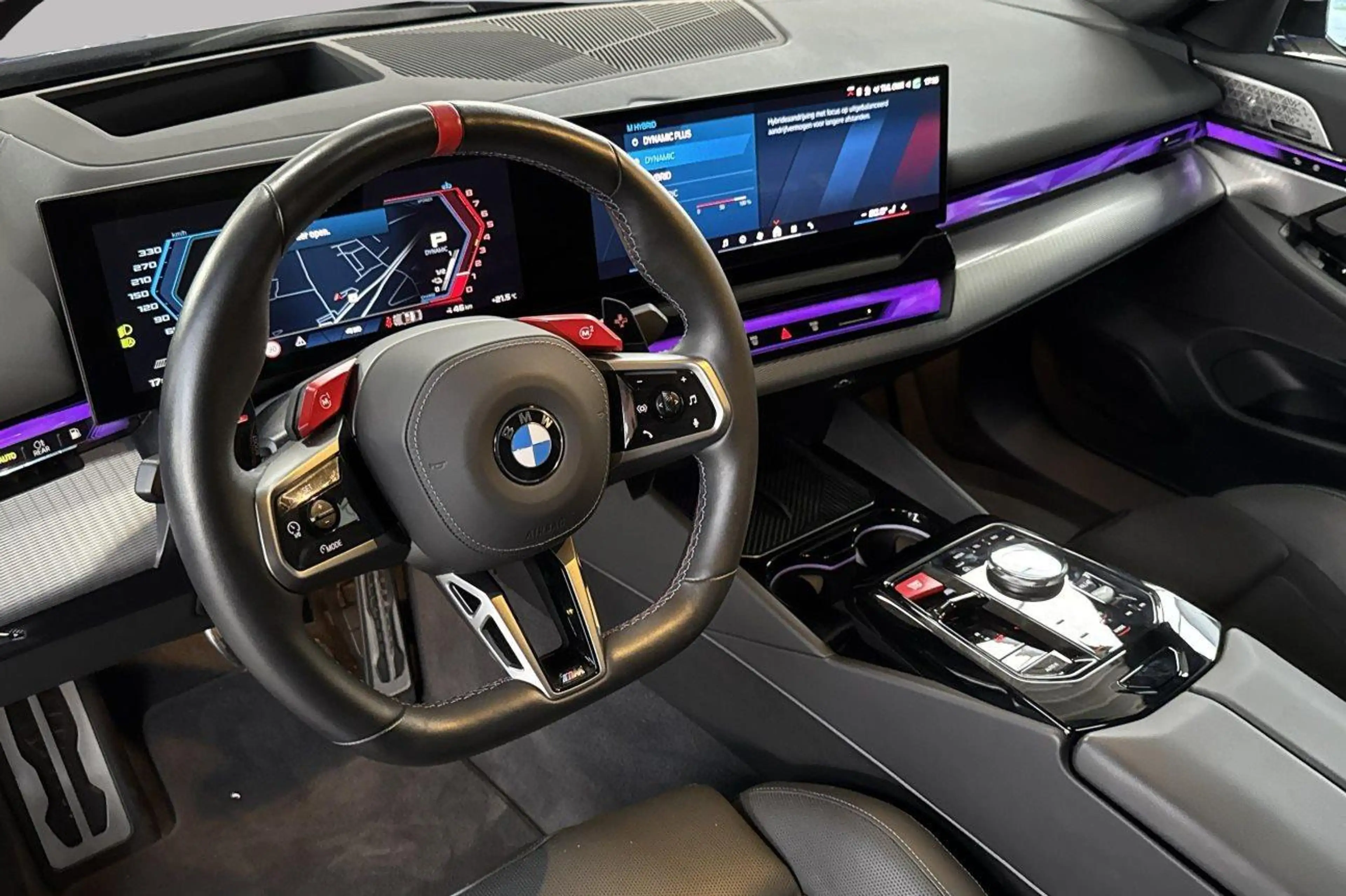 BMW M5 PHEV 4.4 AS — photo 9