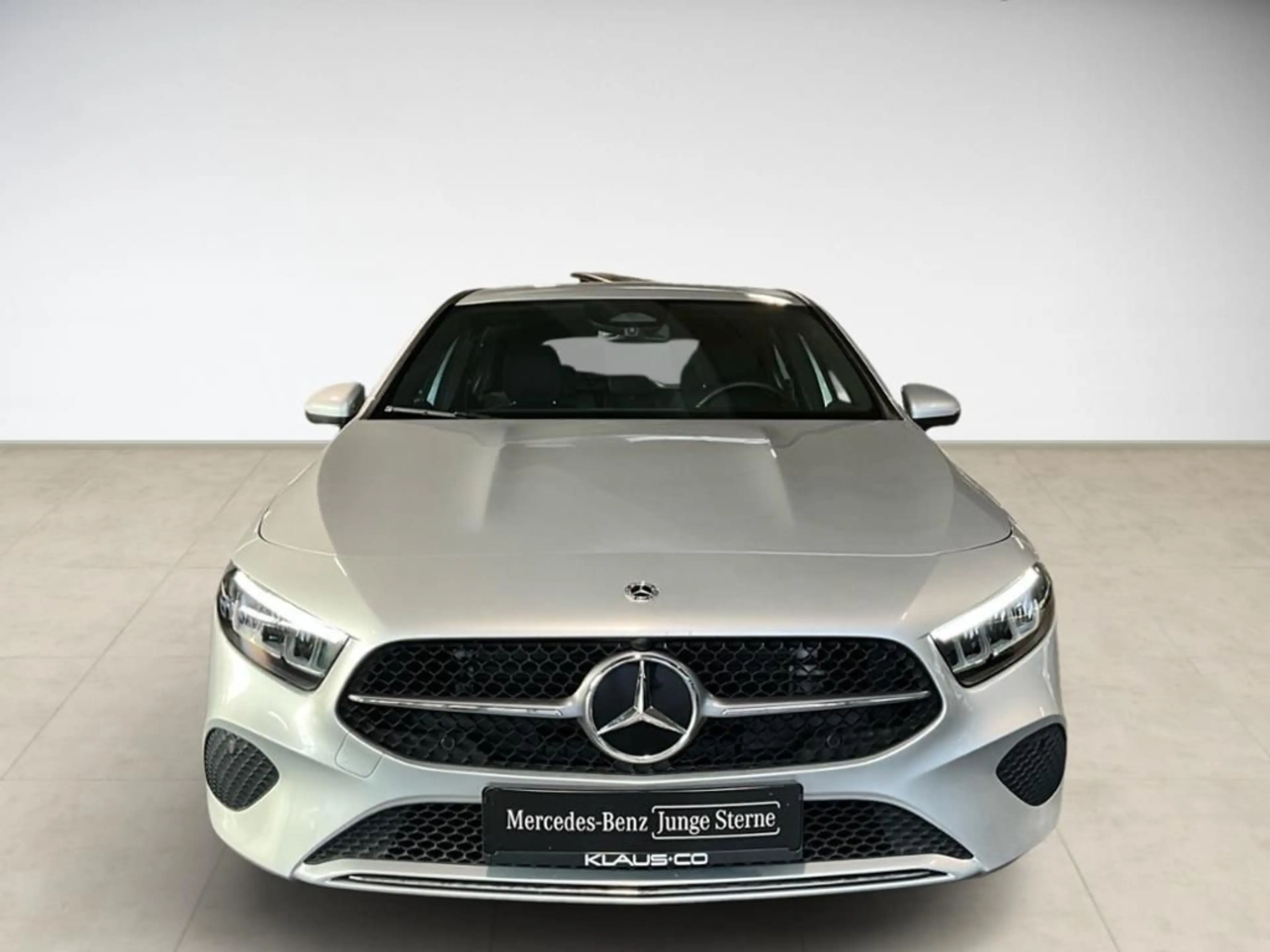 Mercedes-Benz A 200 Progressive ACC AUT Kam. KlimaA LED LM PDC — photo 2