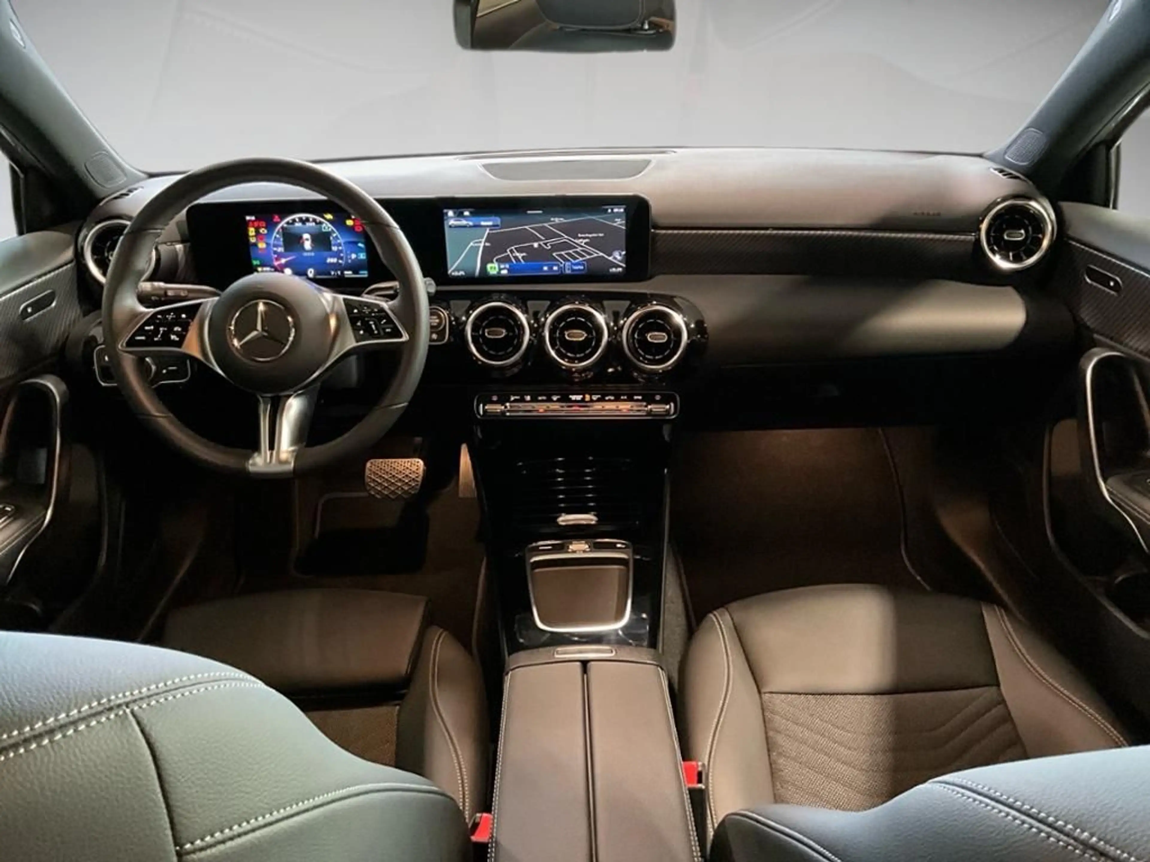 Mercedes-Benz A 200 Progressive ACC AUT Kam. KlimaA LED LM PDC — photo 14
