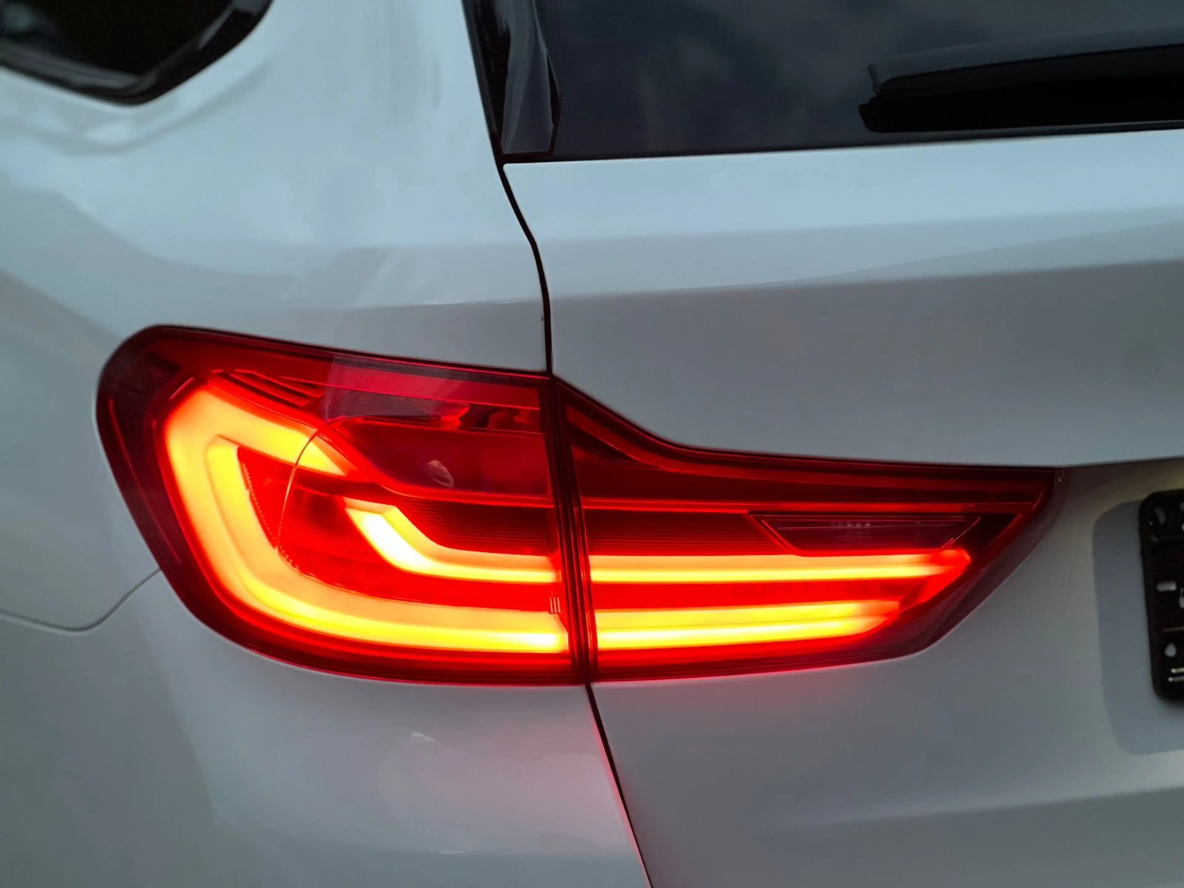 BMW 530 d "M-SPORTPAKET/H&K/PANO/LIVE-CP.PRO" — photo 9