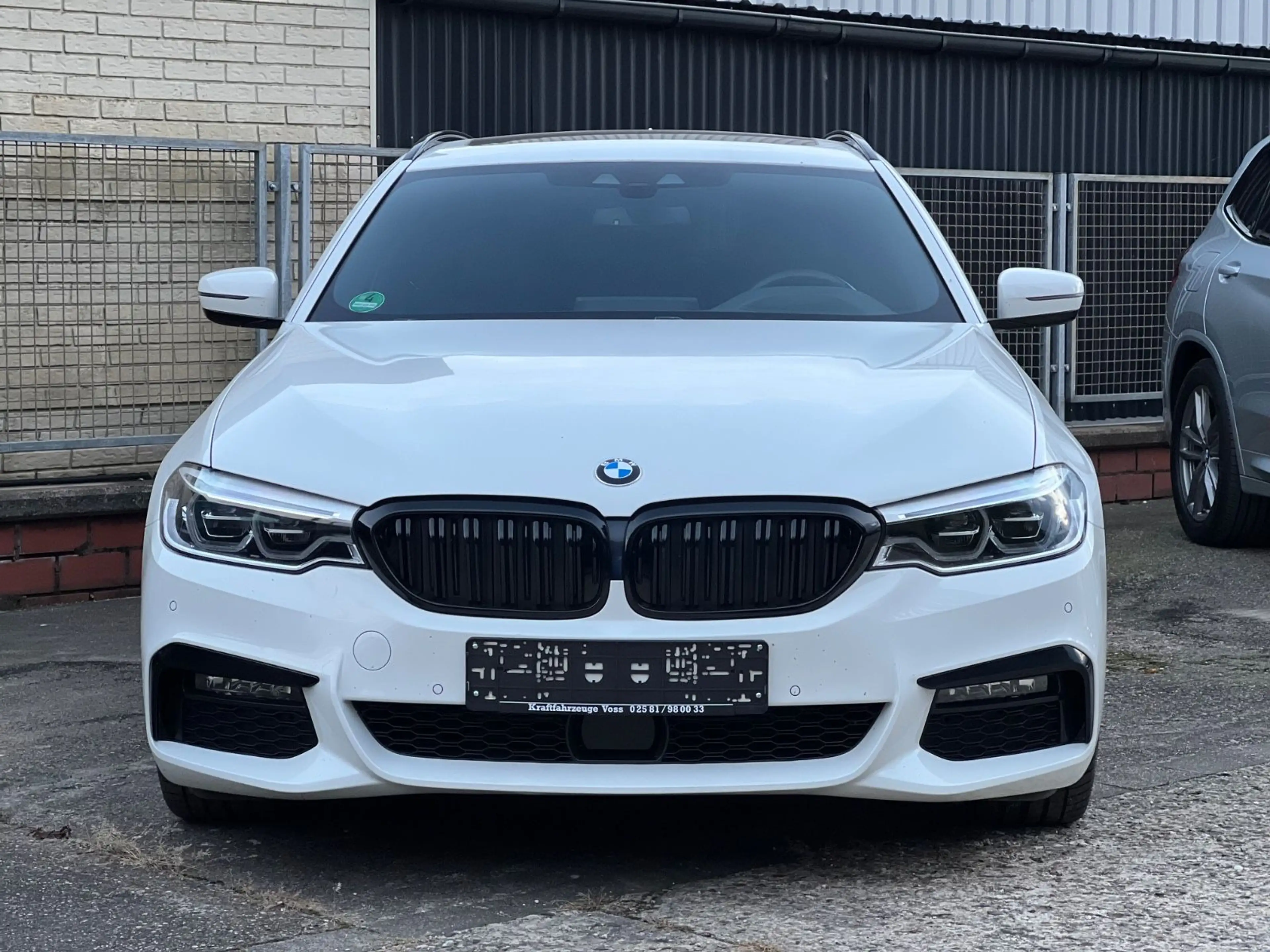 BMW 530 d "M-SPORTPAKET/H&K/PANO/LIVE-CP.PRO" — photo 3