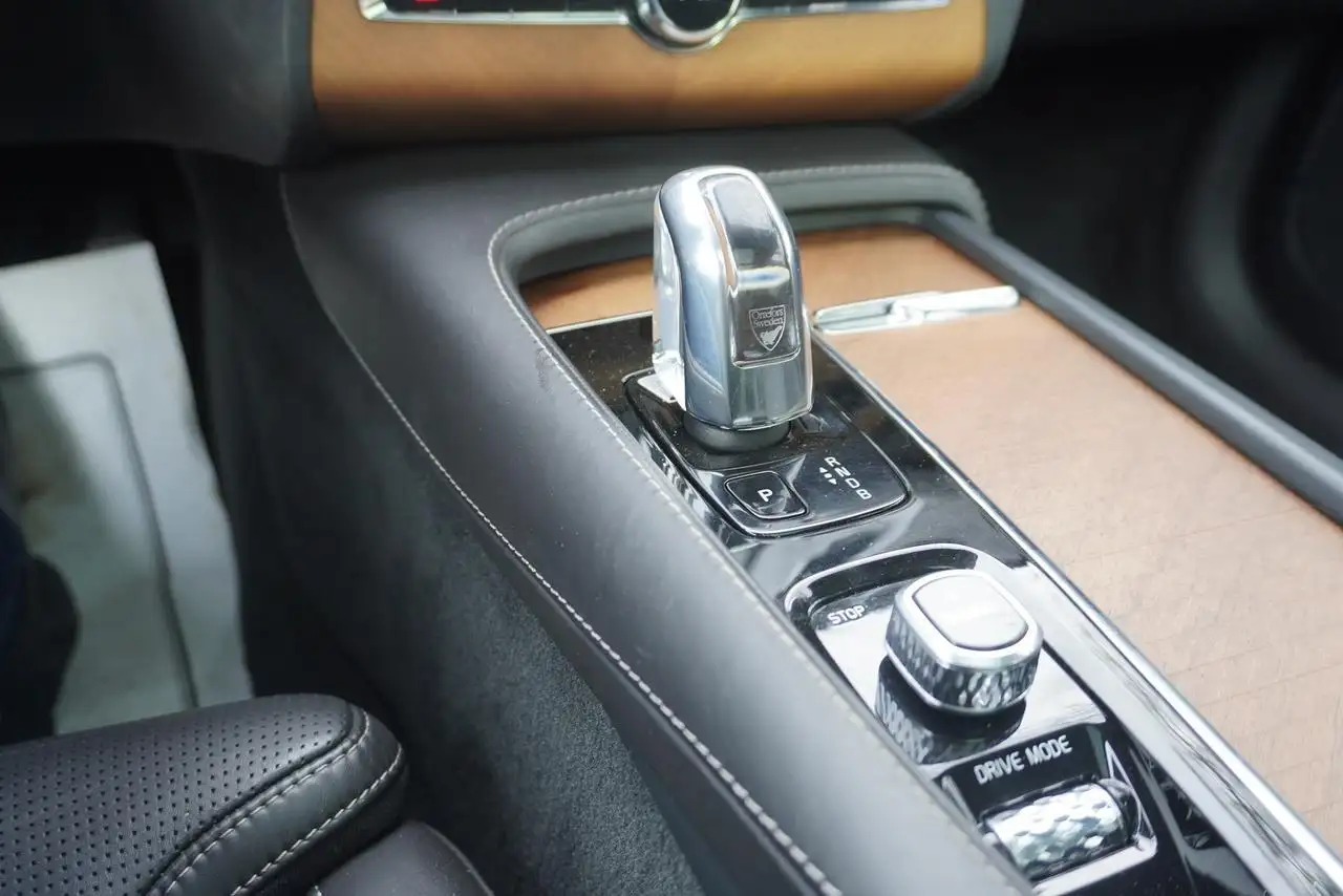 Volvo XC90 снимка Volvo XC90