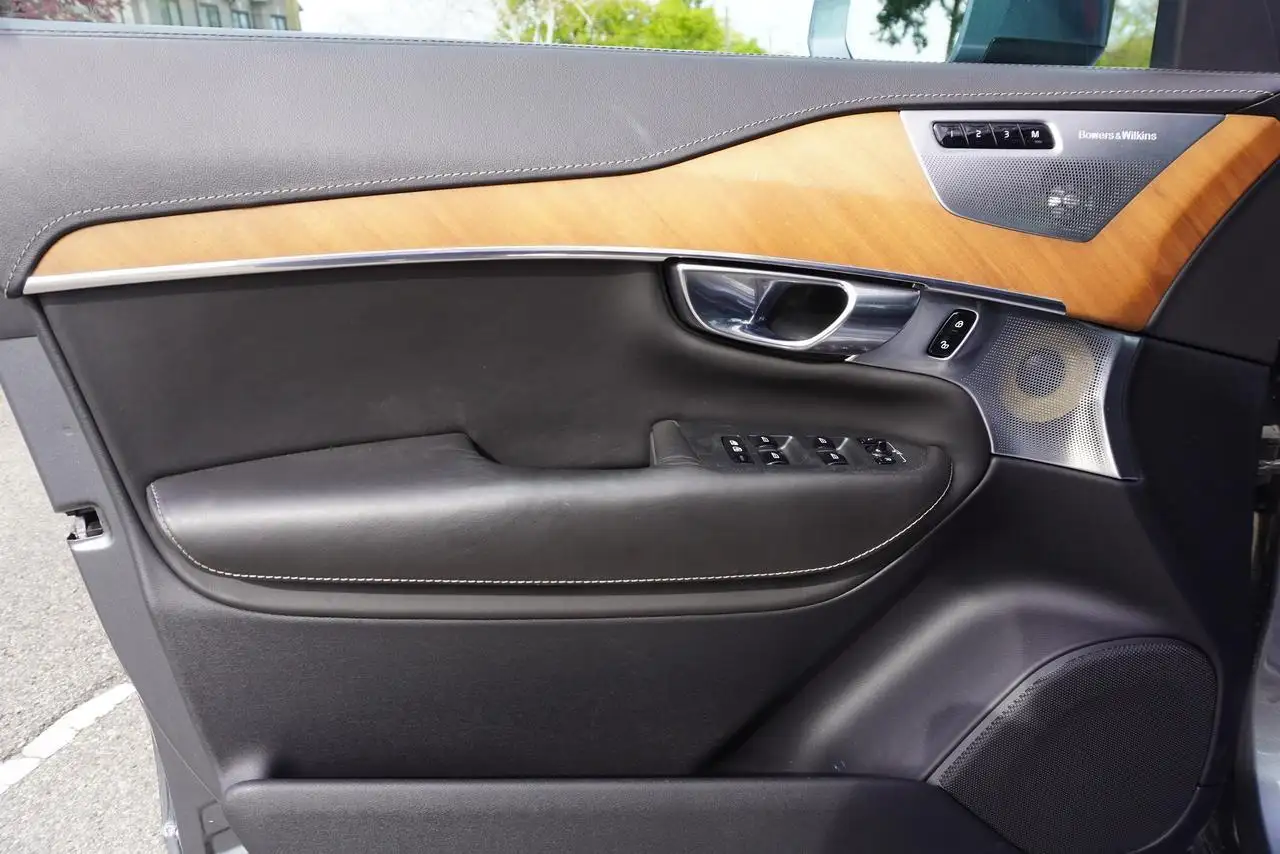 Volvo XC90 снимка Volvo XC90