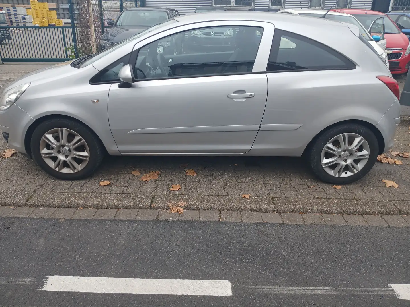 Opel Corsa 1.0 Edition erst 97000km Klima Zilver - 2
