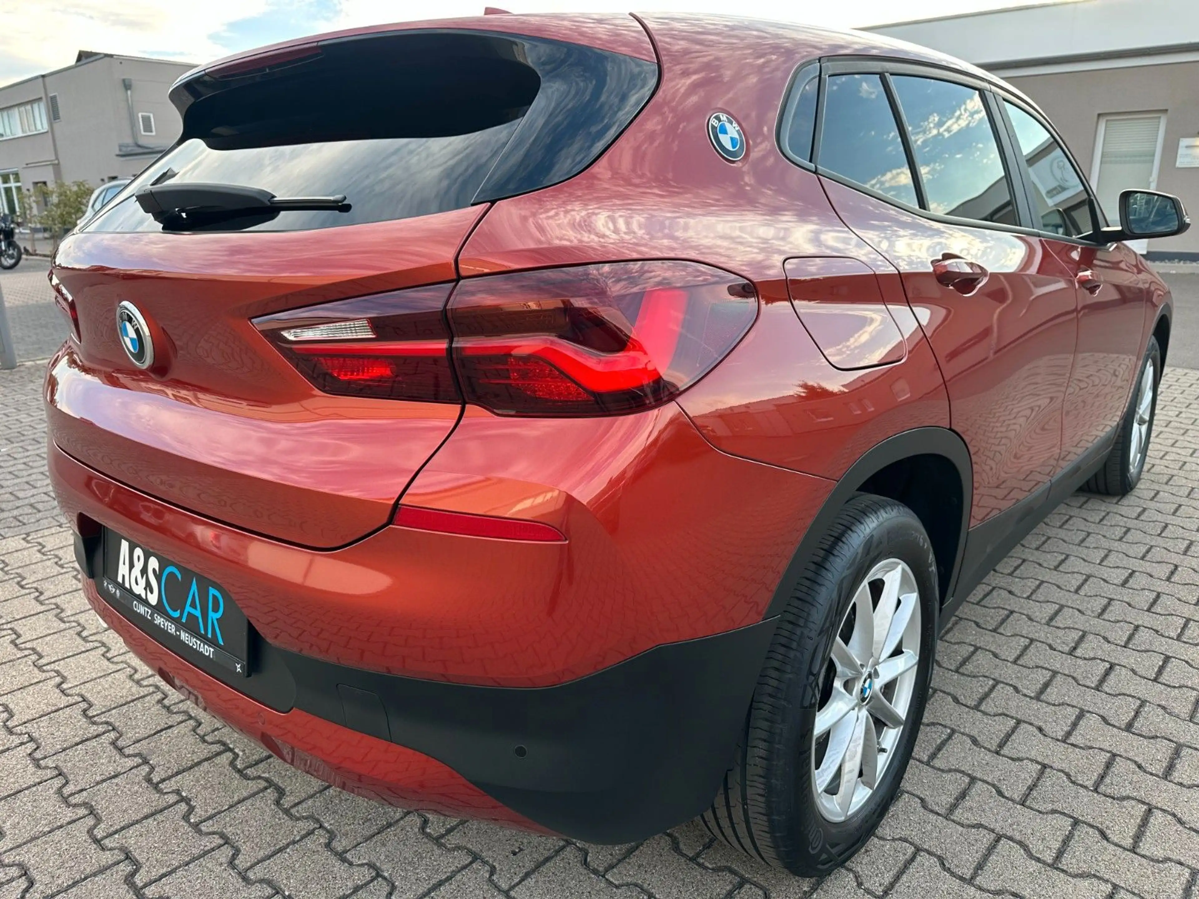 BMW X2 sDrive 18 i -KAMERA-LED-PDC-GEPFLEGT — photo 5