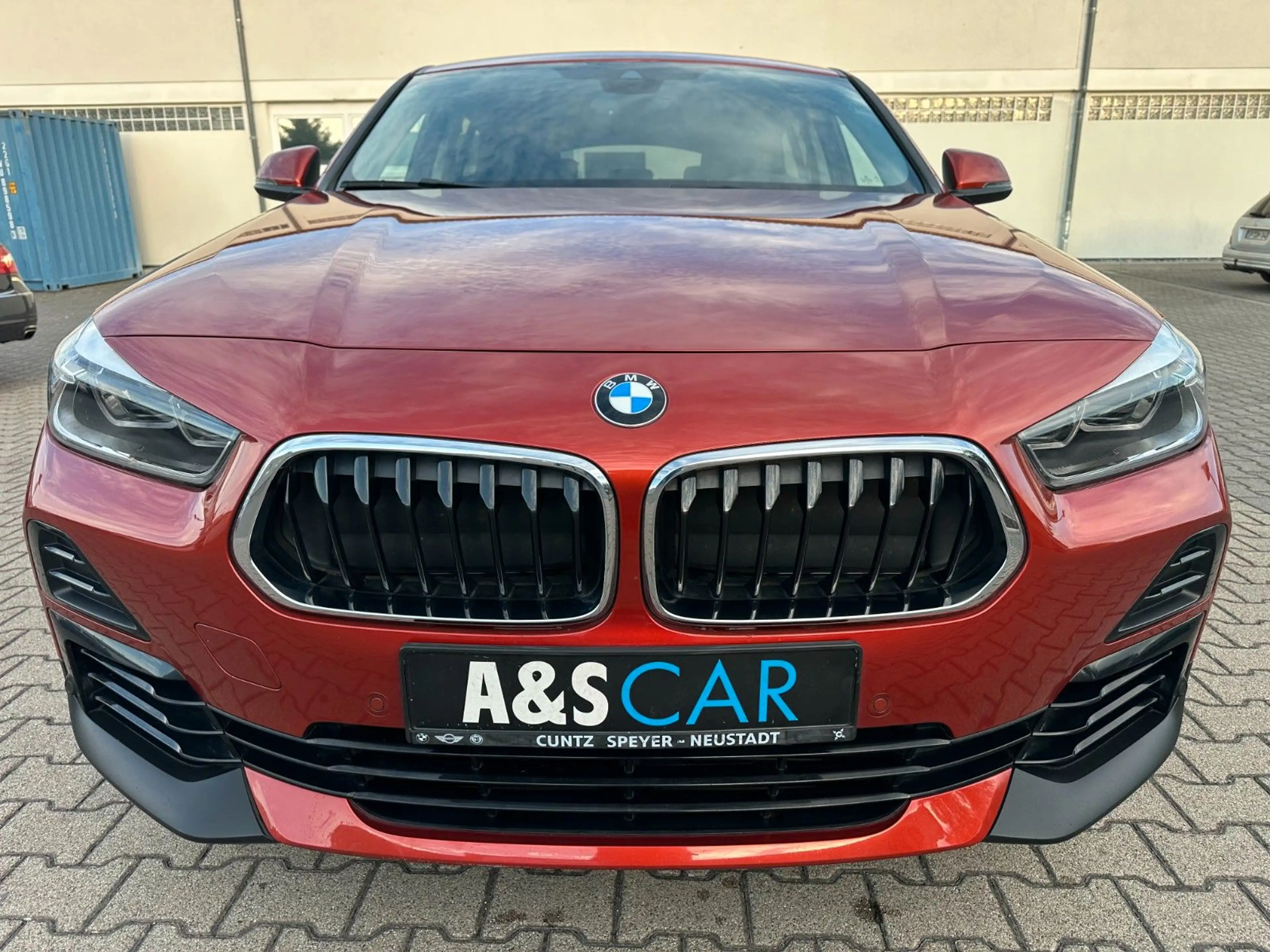 BMW X2 sDrive 18 i -KAMERA-LED-PDC-GEPFLEGT — photo 2