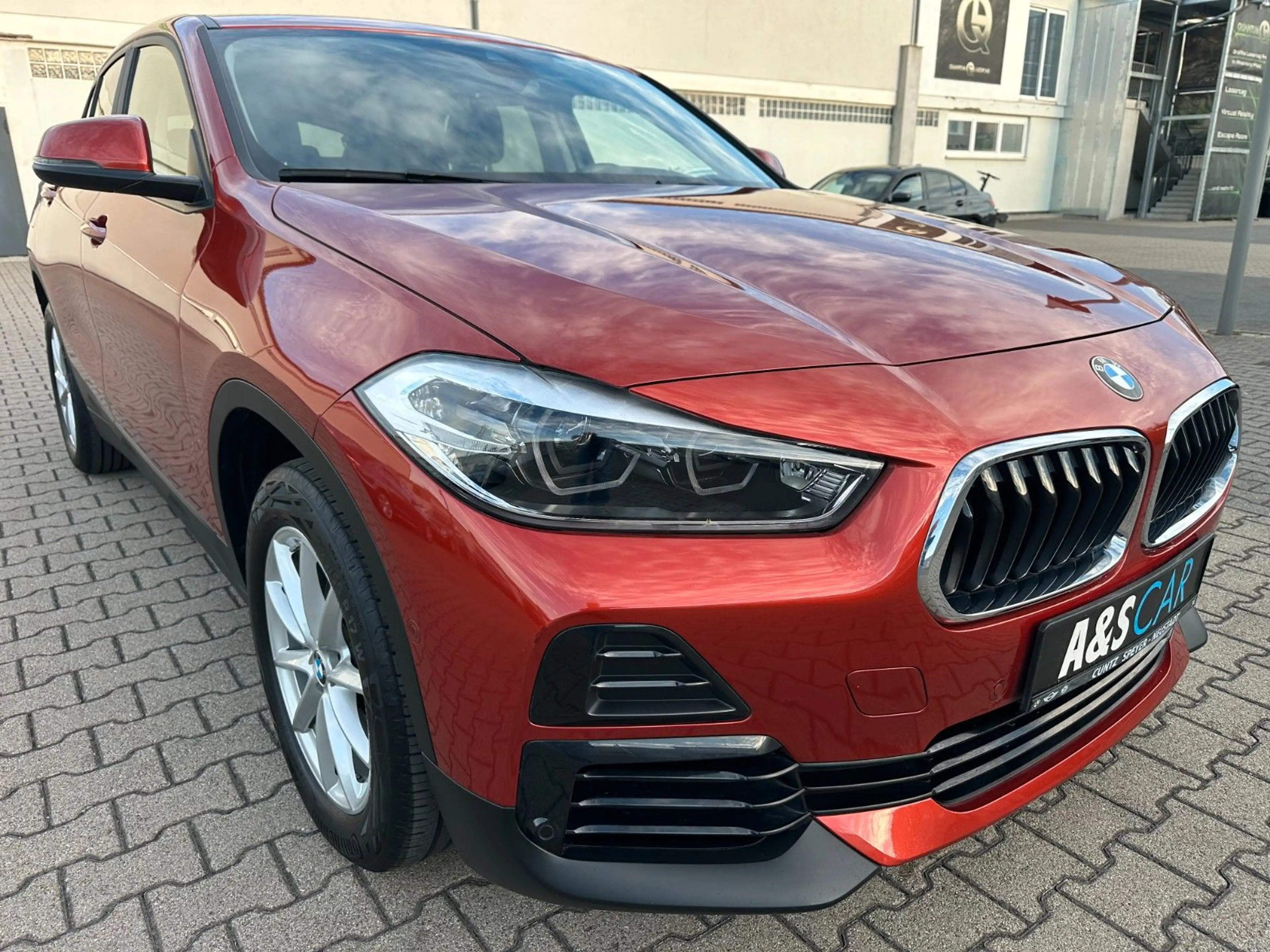 BMW X2 sDrive 18 i -KAMERA-LED-PDC-GEPFLEGT — photo 3