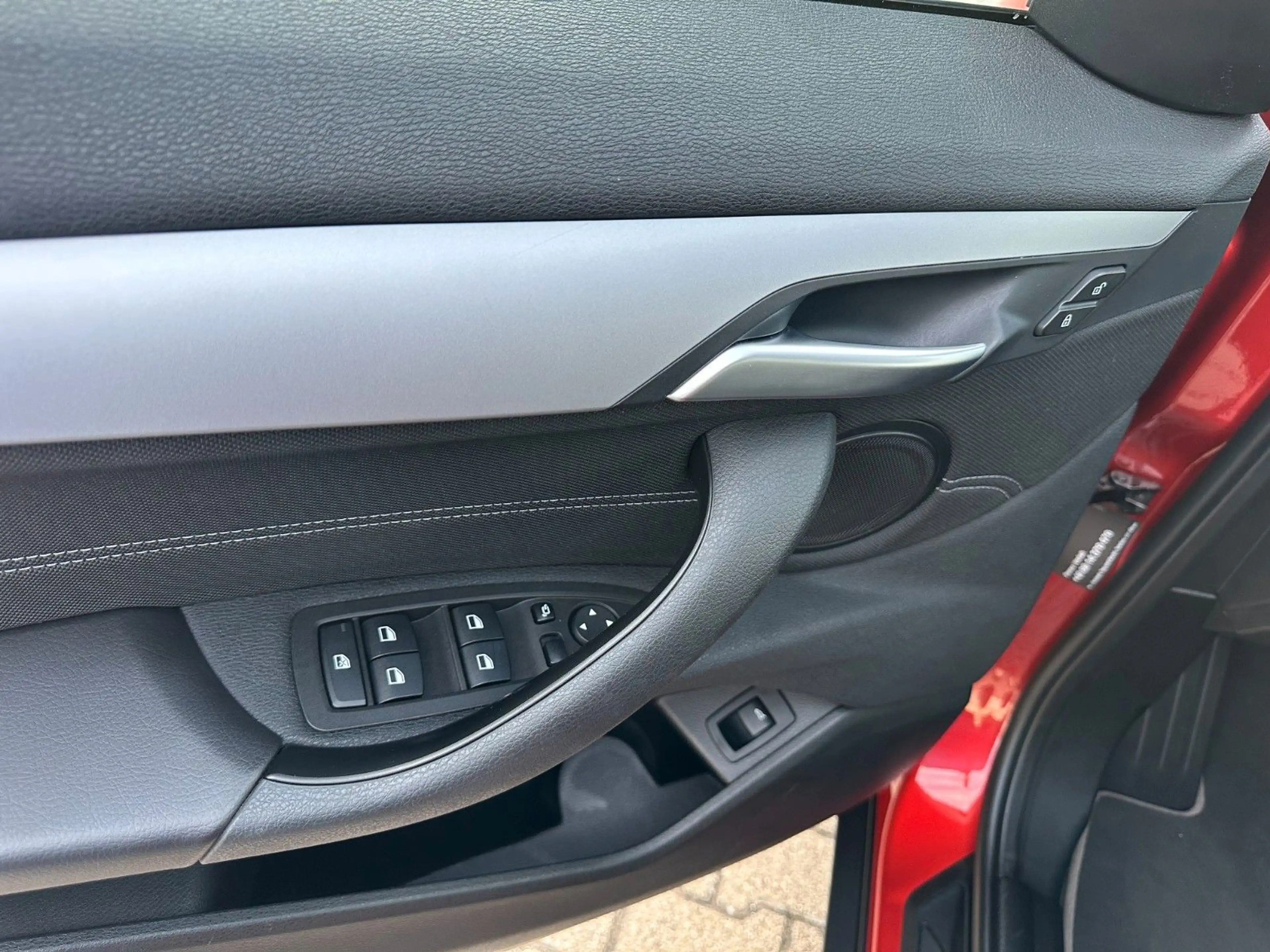 BMW X2 sDrive 18 i -KAMERA-LED-PDC-GEPFLEGT — photo 11